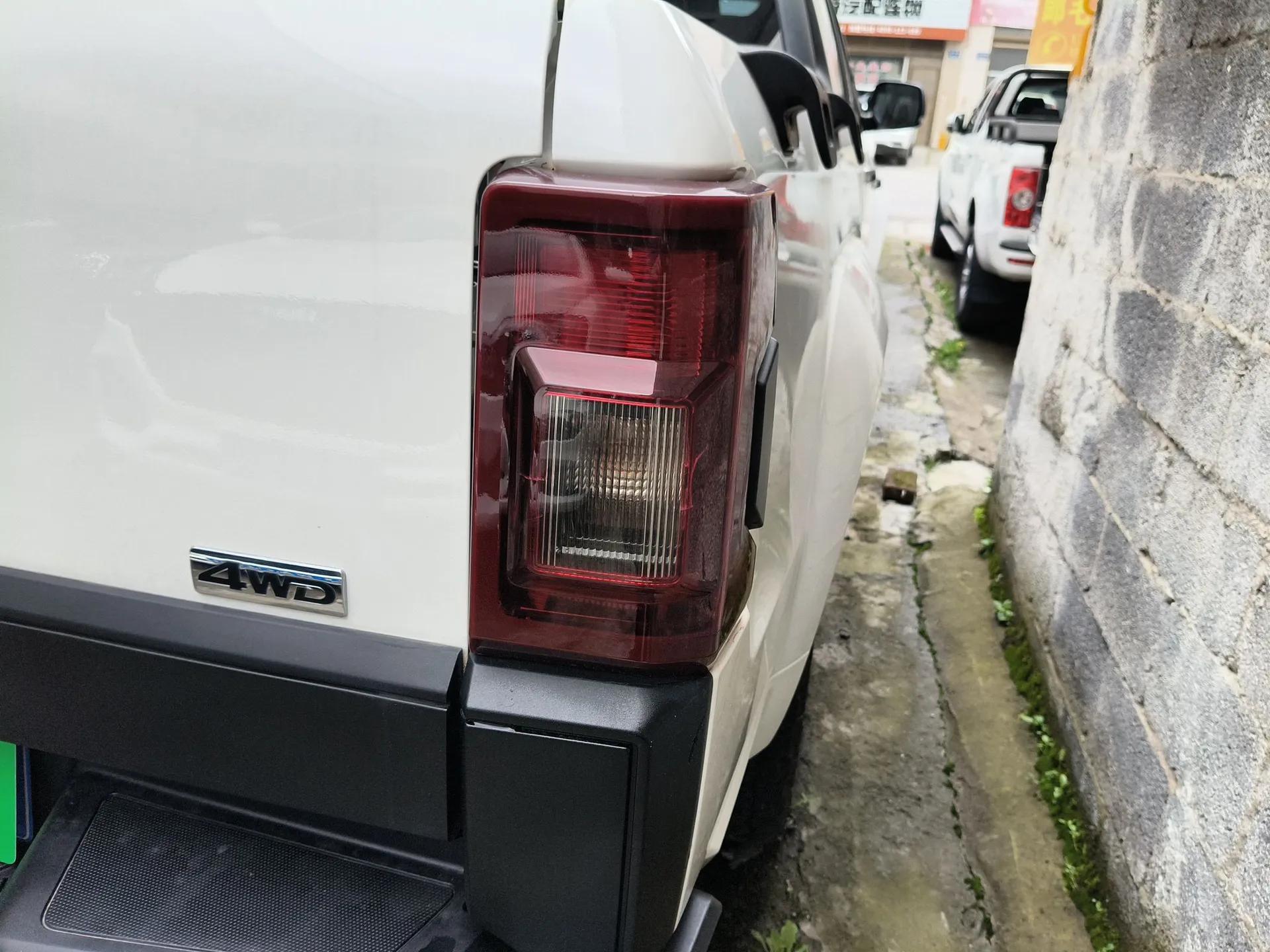 JMC Yuhu 7 2022 2.0T Automatic Diesel 4x4 Comfort Edition Standard Wheelbase — миниатюра 7