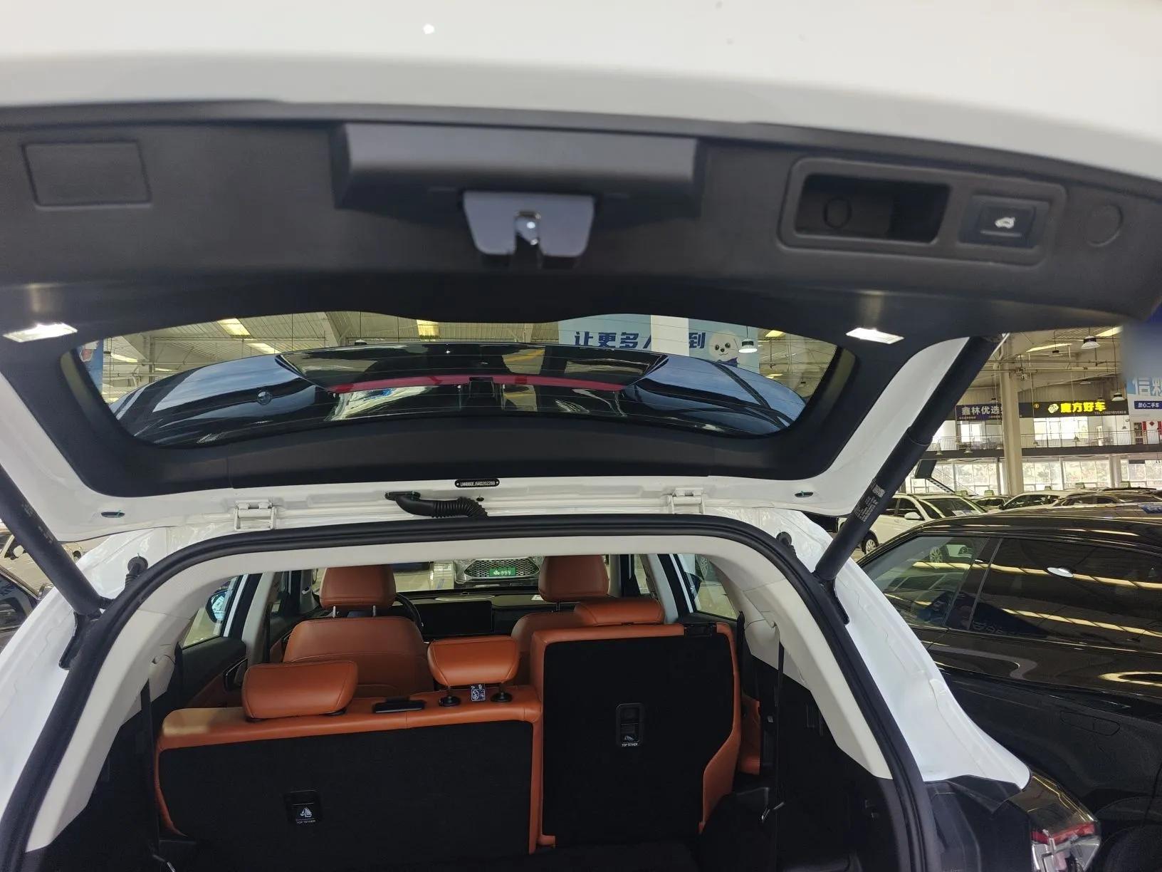 JETOUR Shanhai L7 2024 1.5T 120km ULTRA 7-Seater — миниатюра 22