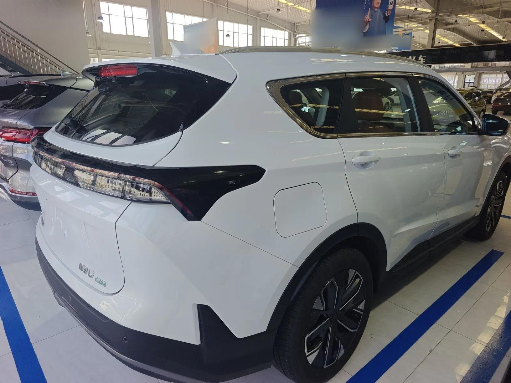 JETOUR Shanhai L7 2024 1.5T 120km ULTRA 7-Seater — миниатюра 6