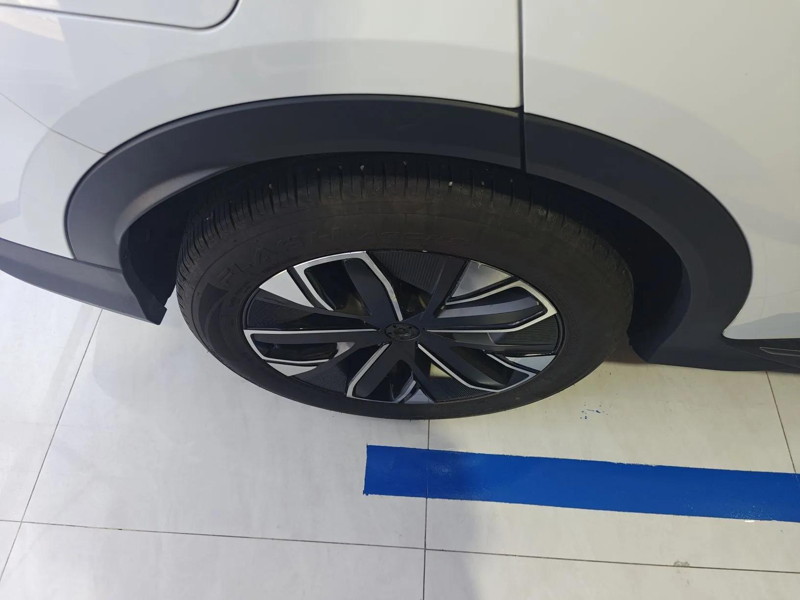 JETOUR Shanhai L7 2024 1.5T 120km ULTRA 7-Seater — миниатюра 10