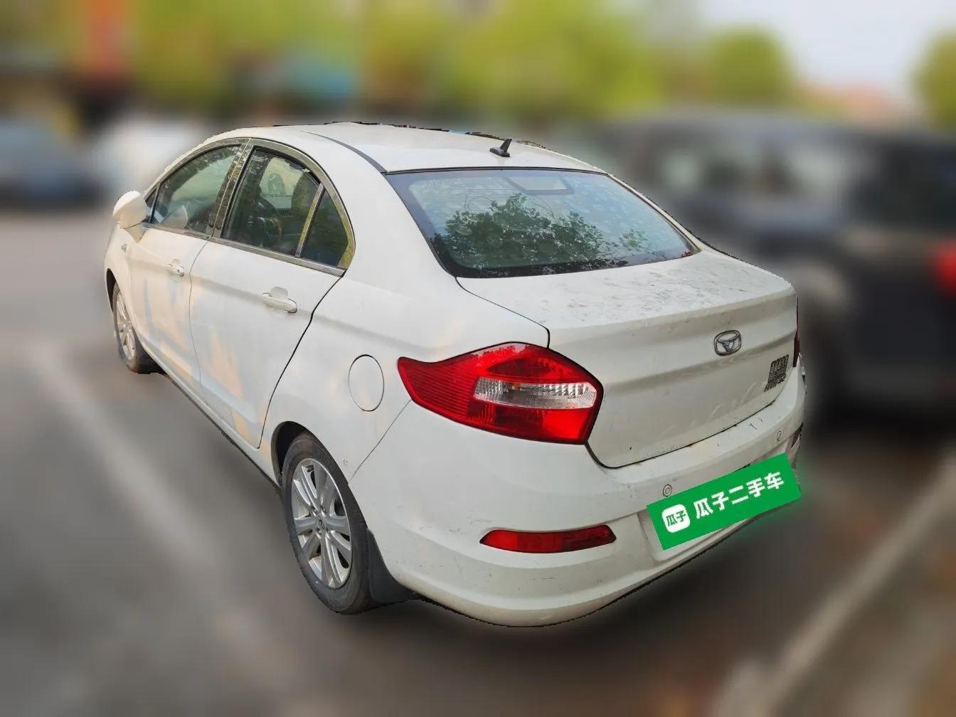 Cowin C3 2015 1.5L AMT Gold Diamond Edition — миниатюра 4