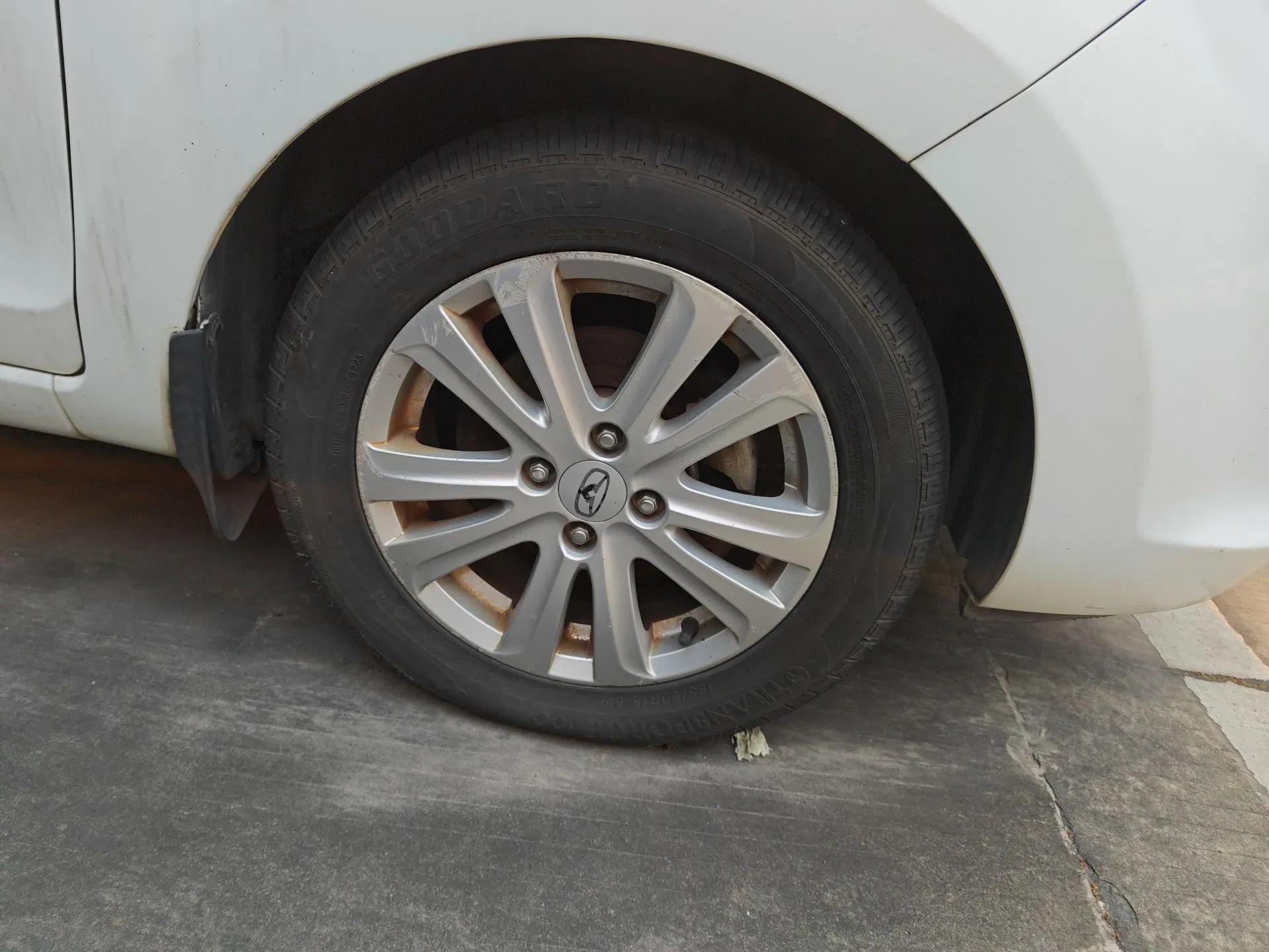 Cowin C3 2015 1.5L AMT Gold Diamond Edition — миниатюра 8