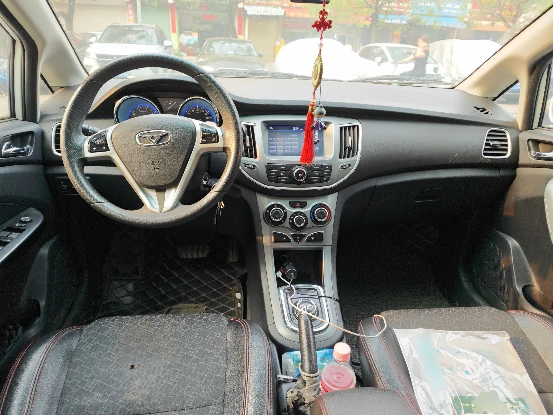 Cowin C3 2015 1.5L AMT Gold Diamond Edition — миниатюра 10