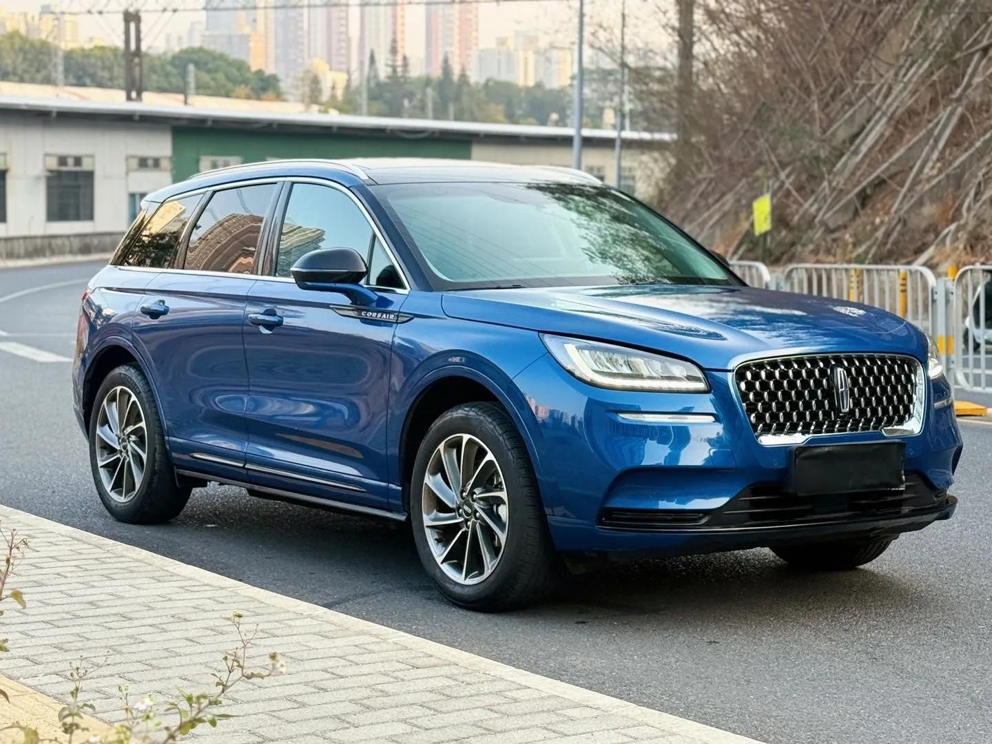 Lincoln Corsair New Energy 2021 PHEV Four-Wheel Drive e-Enjoy Edition — миниатюра 4