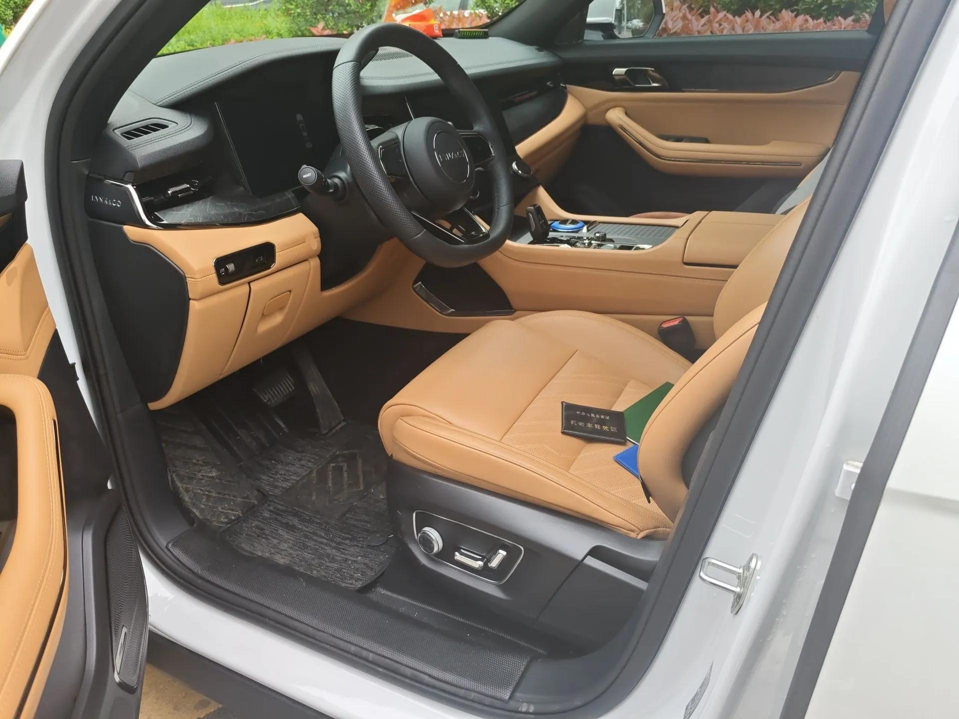 Lynk & Co 09 2021 2.0T Halo Six-Seater — миниатюра 16
