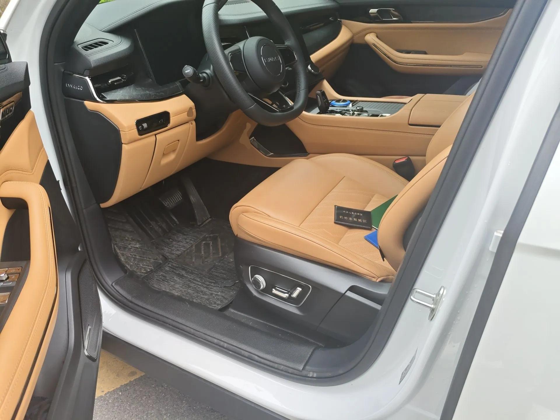 Lynk & Co 09 2021 2.0T Halo Six-Seater — миниатюра 17