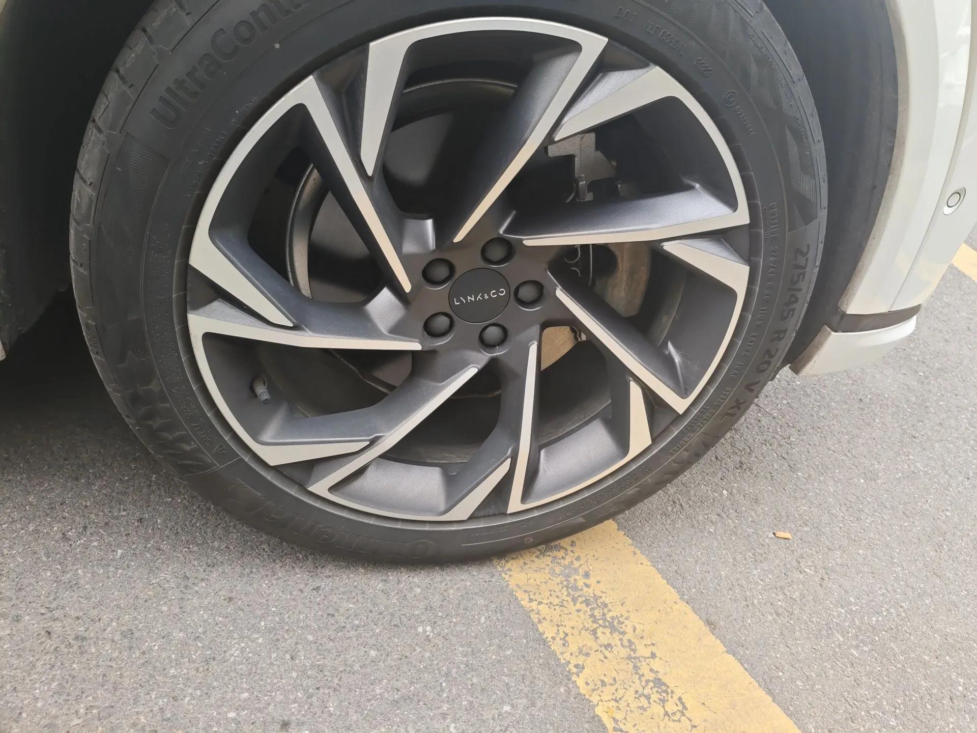 Lynk & Co 09 2021 2.0T Halo Six-Seater — миниатюра 8