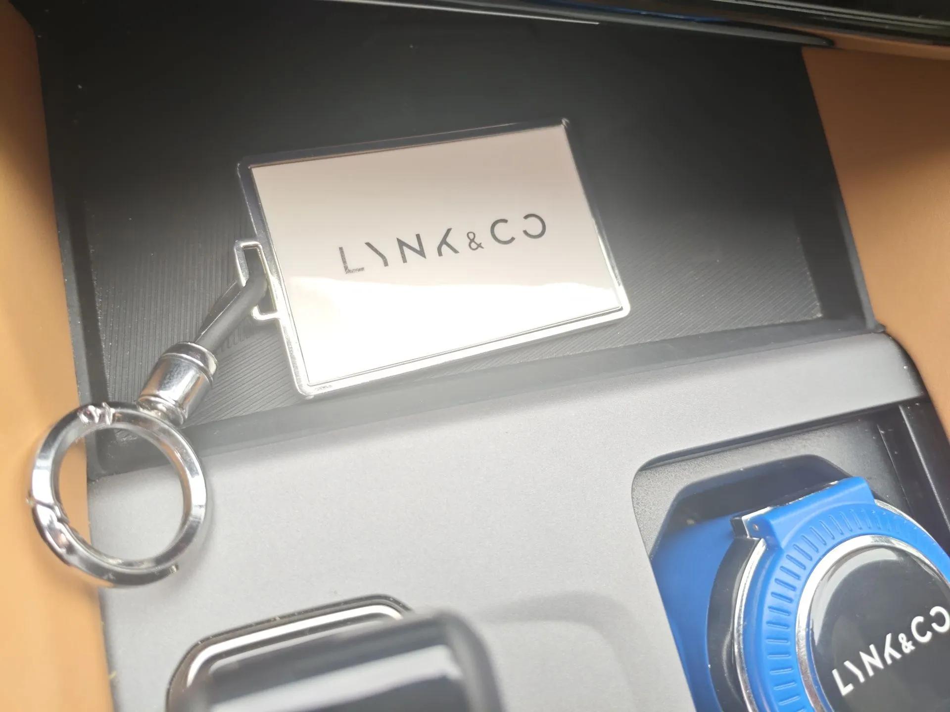 Lynk & Co 09 2021 2.0T Halo Six-Seater — миниатюра 9