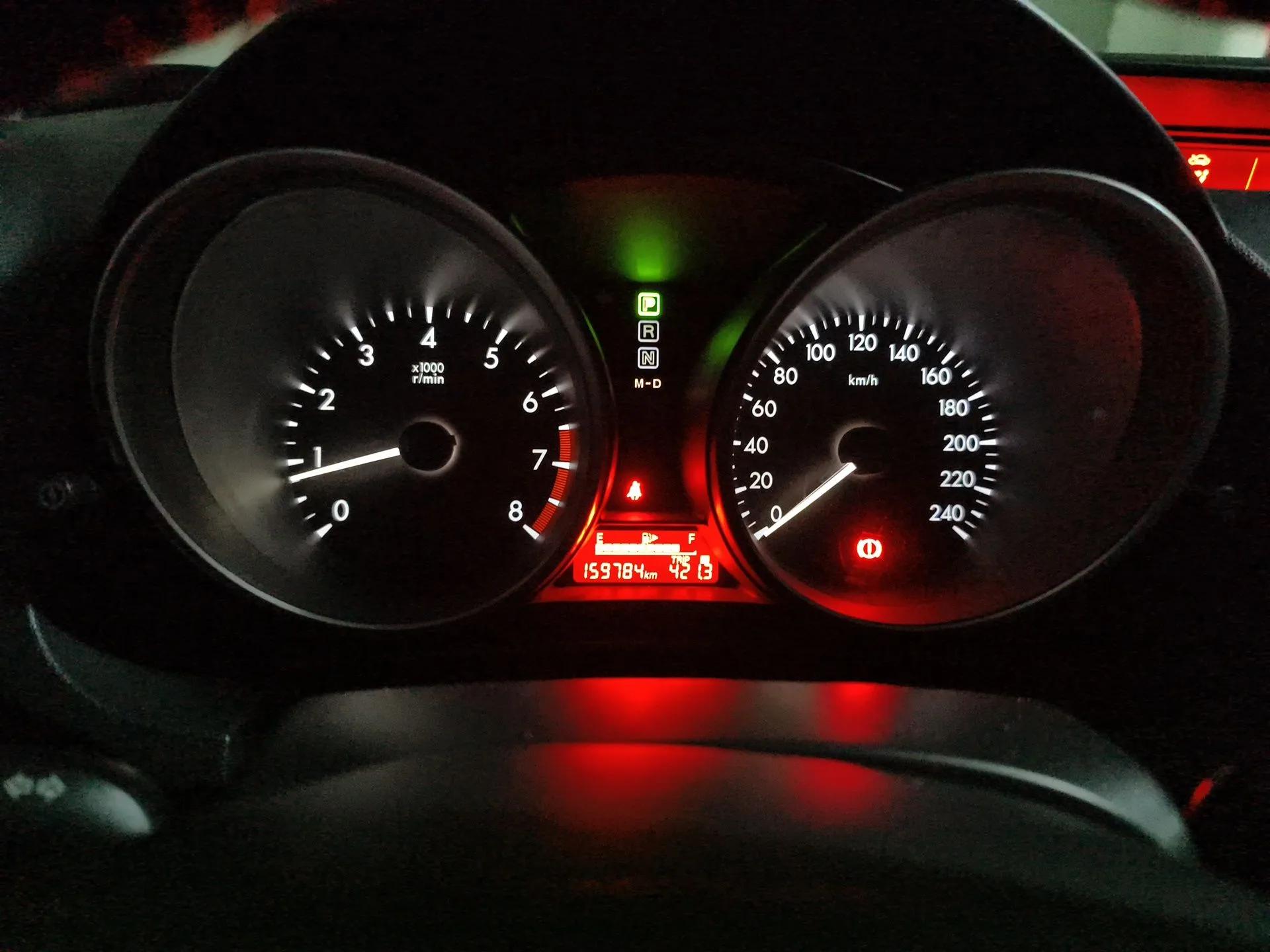 Mazda 5 2011 2.0L Automatic Comfort Edition — миниатюра 12