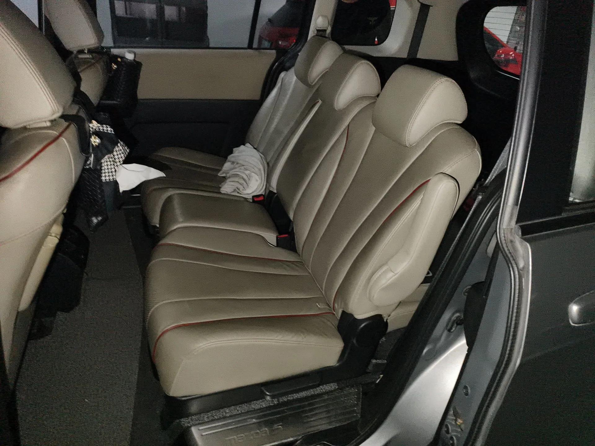 Mazda 5 2011 2.0L Automatic Comfort Edition — миниатюра 18