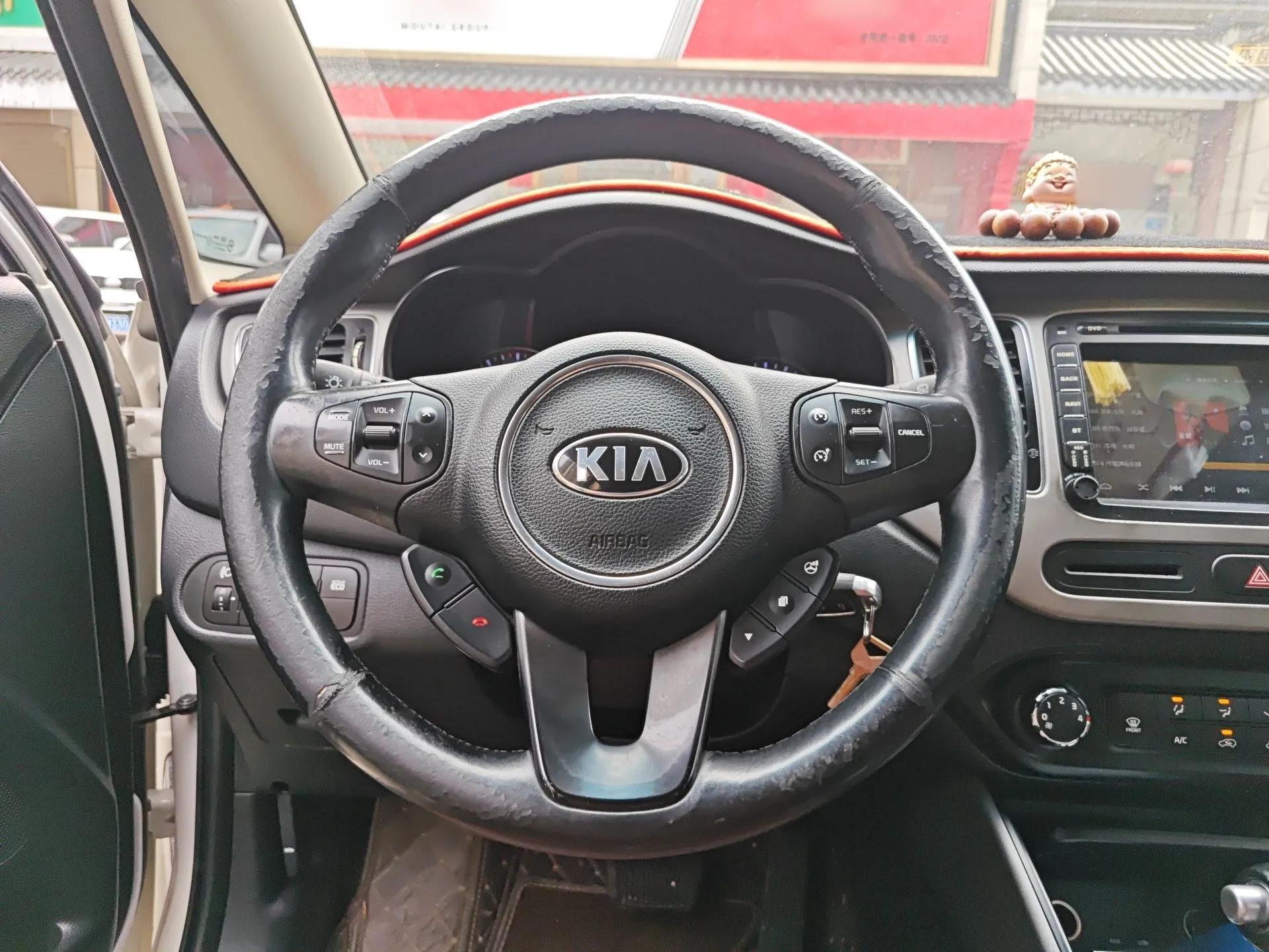 Kia Carens 2013 2.0L 5-Seater Automatic Standard Version China V Standard — миниатюра 11