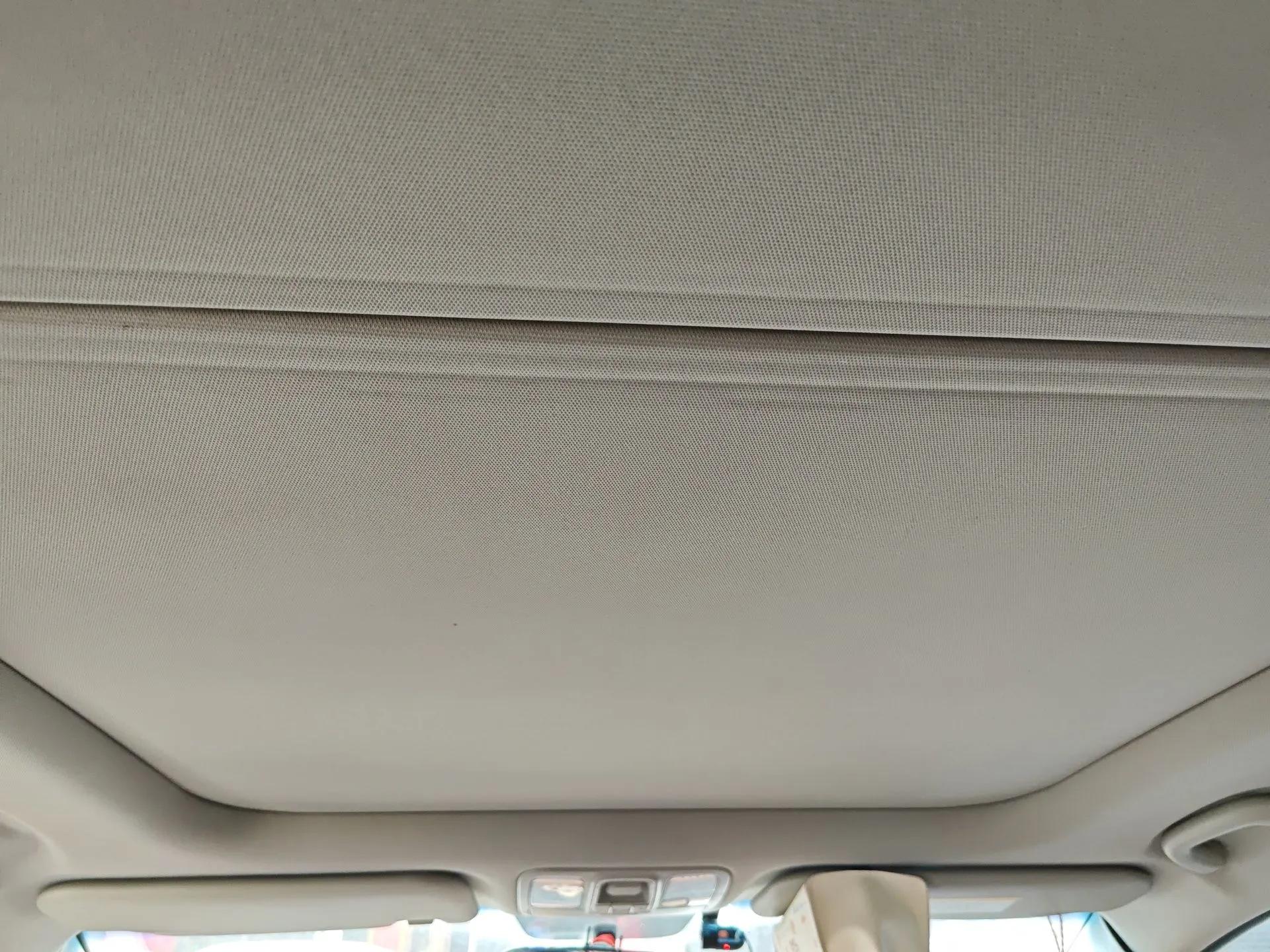 Kia Carens 2013 2.0L 5-Seater Automatic Standard Version China V Standard — миниатюра 19