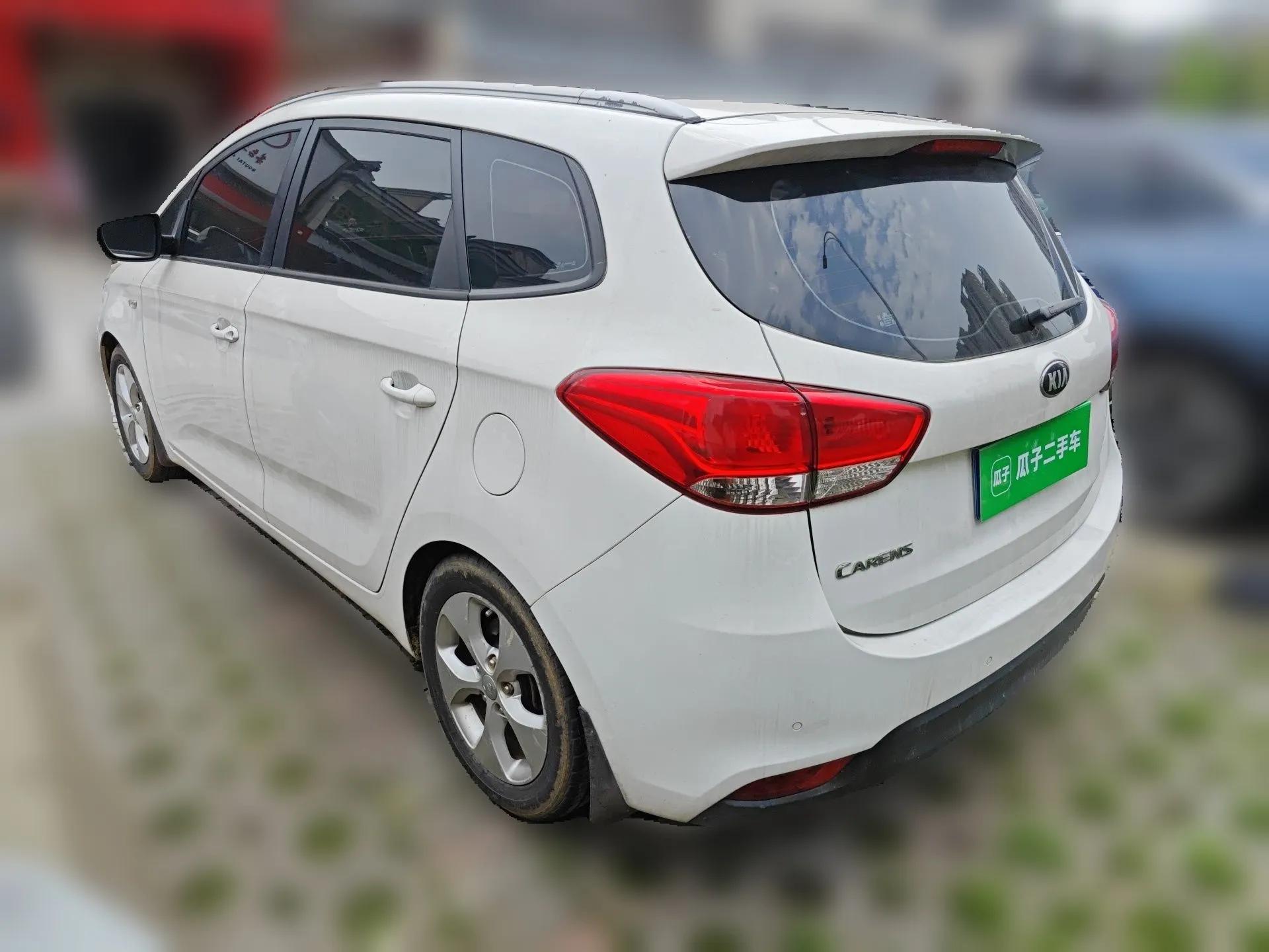 Kia Carens 2013 2.0L 5-Seater Automatic Standard Version China V Standard — миниатюра 4