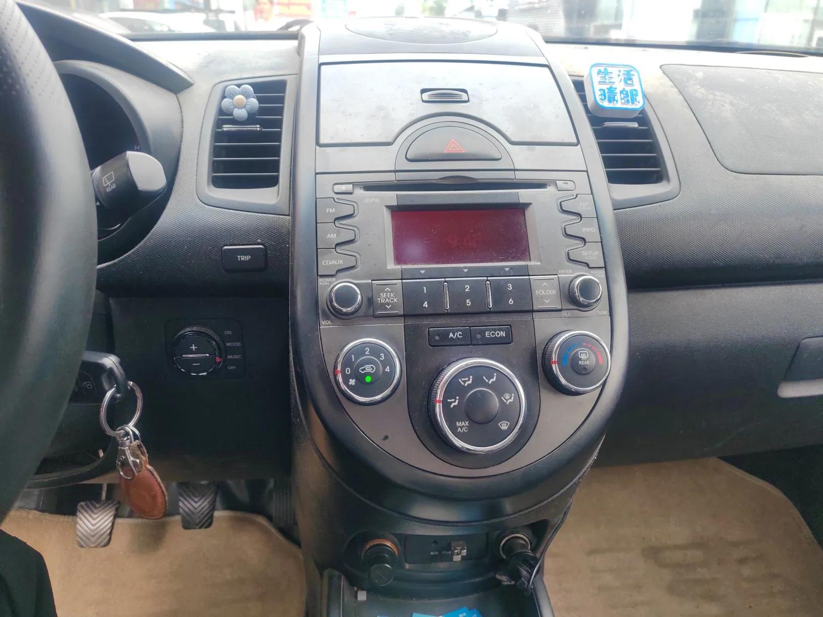 Kia Soul 2012 1.6L MT GLS — миниатюра 14