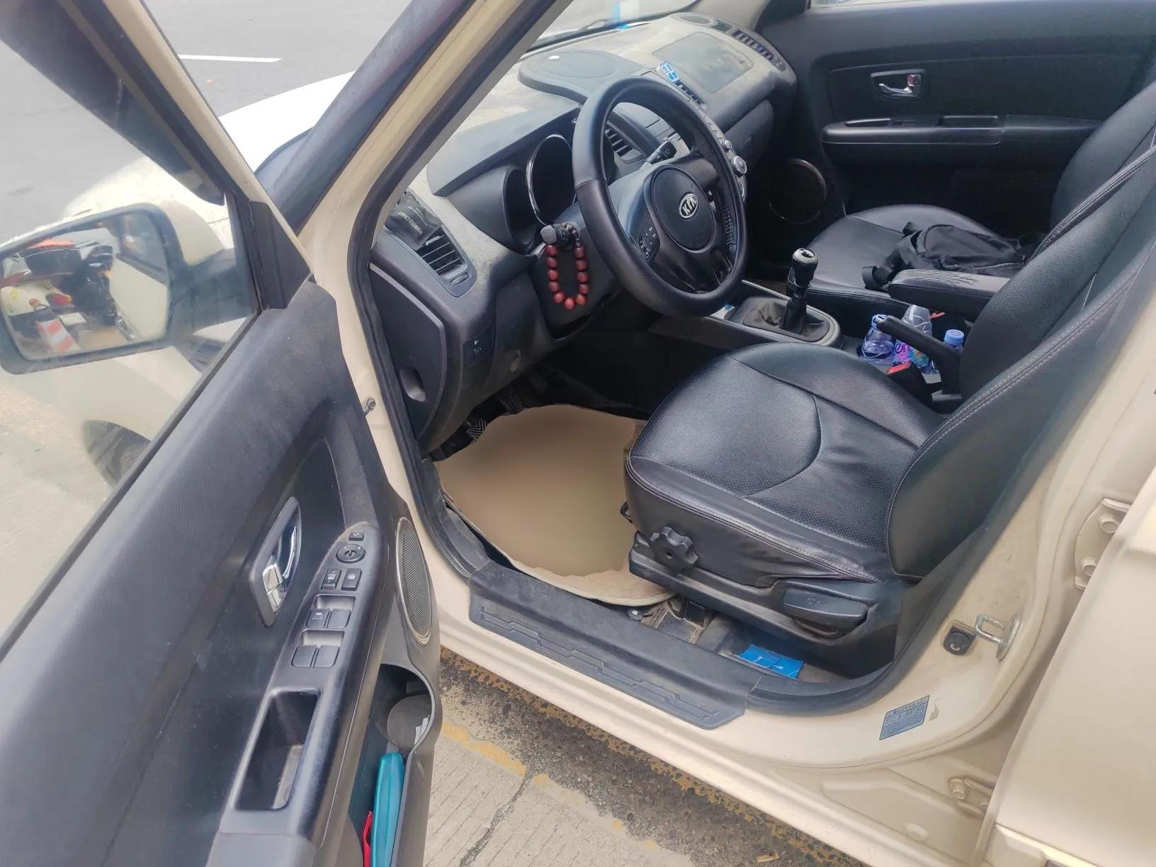 Kia Soul 2012 1.6L MT GLS — миниатюра 17