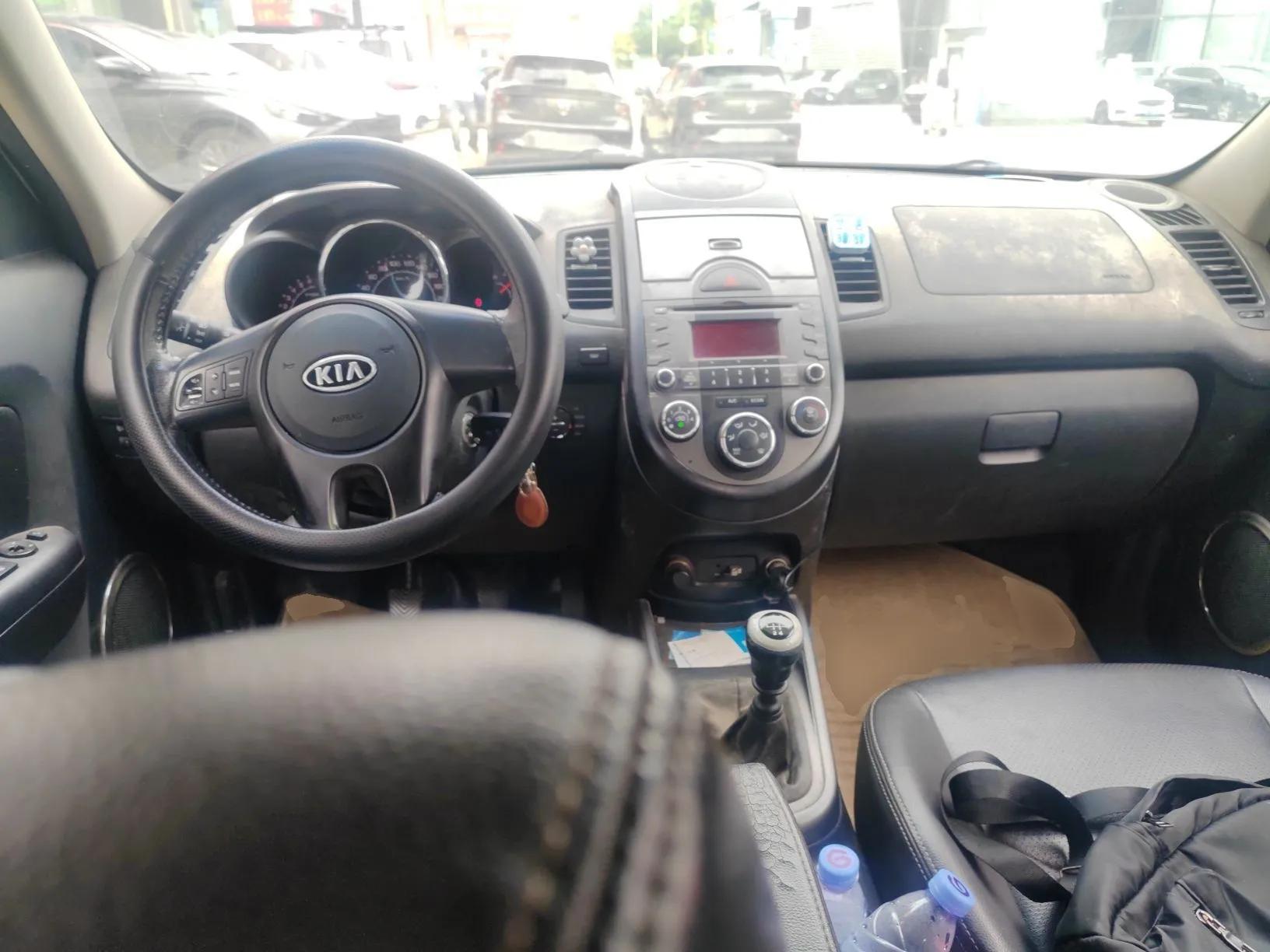 Kia Soul 2012 1.6L MT GLS — миниатюра 10