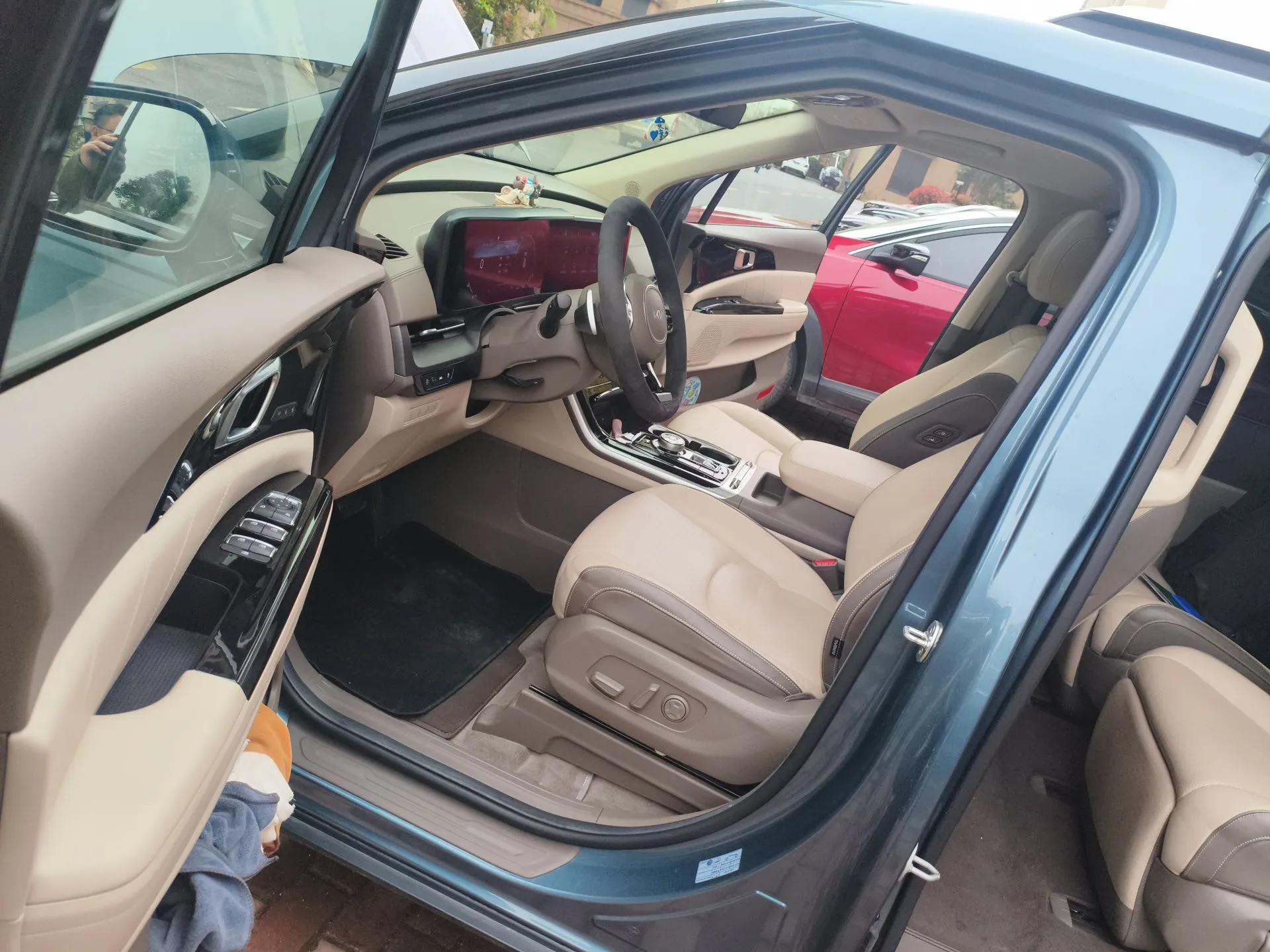 Kia Carnival 2021 2.0T Flagship Edition — миниатюра 17