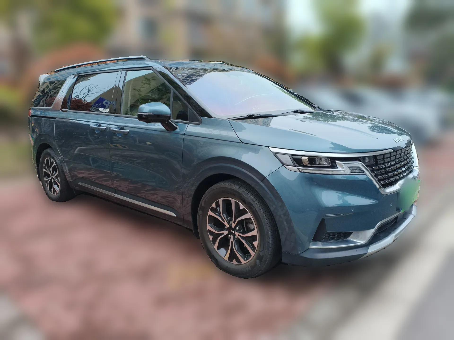 Kia Carnival 2021 2.0T Flagship Edition — миниатюра 3