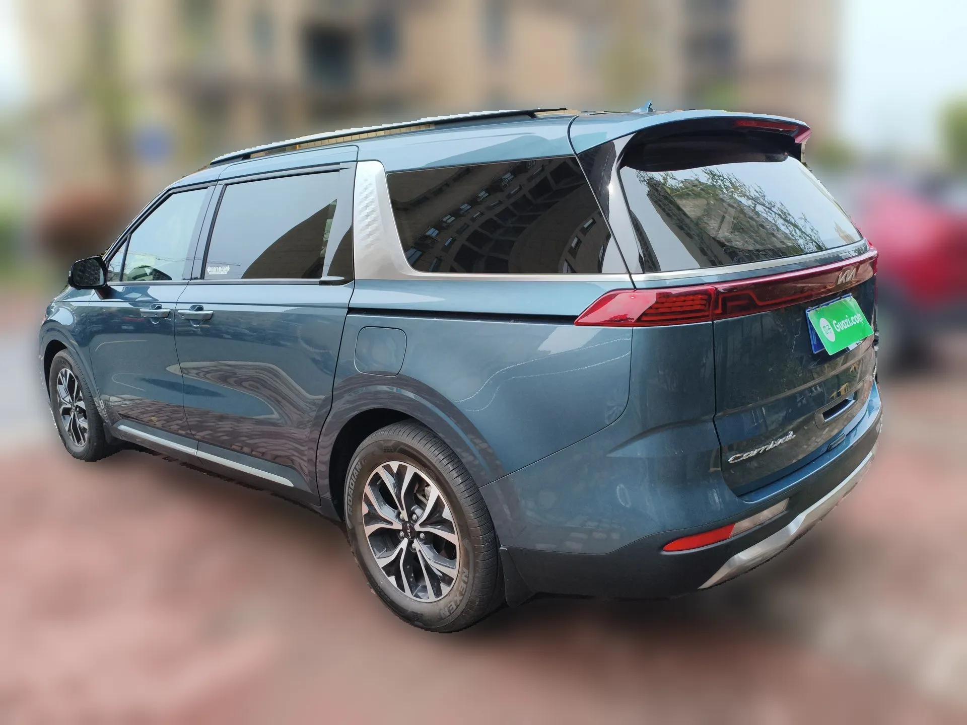 Kia Carnival 2021 2.0T Flagship Edition — миниатюра 4