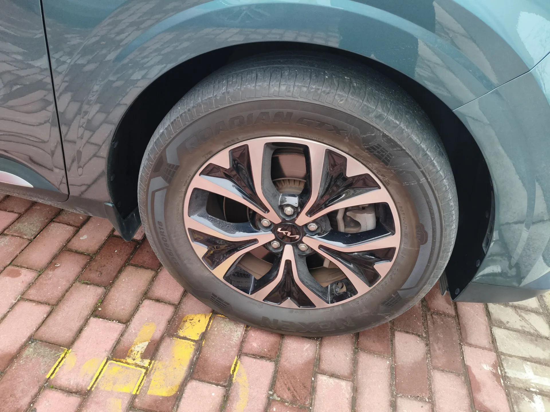 Kia Carnival 2021 2.0T Flagship Edition — миниатюра 8
