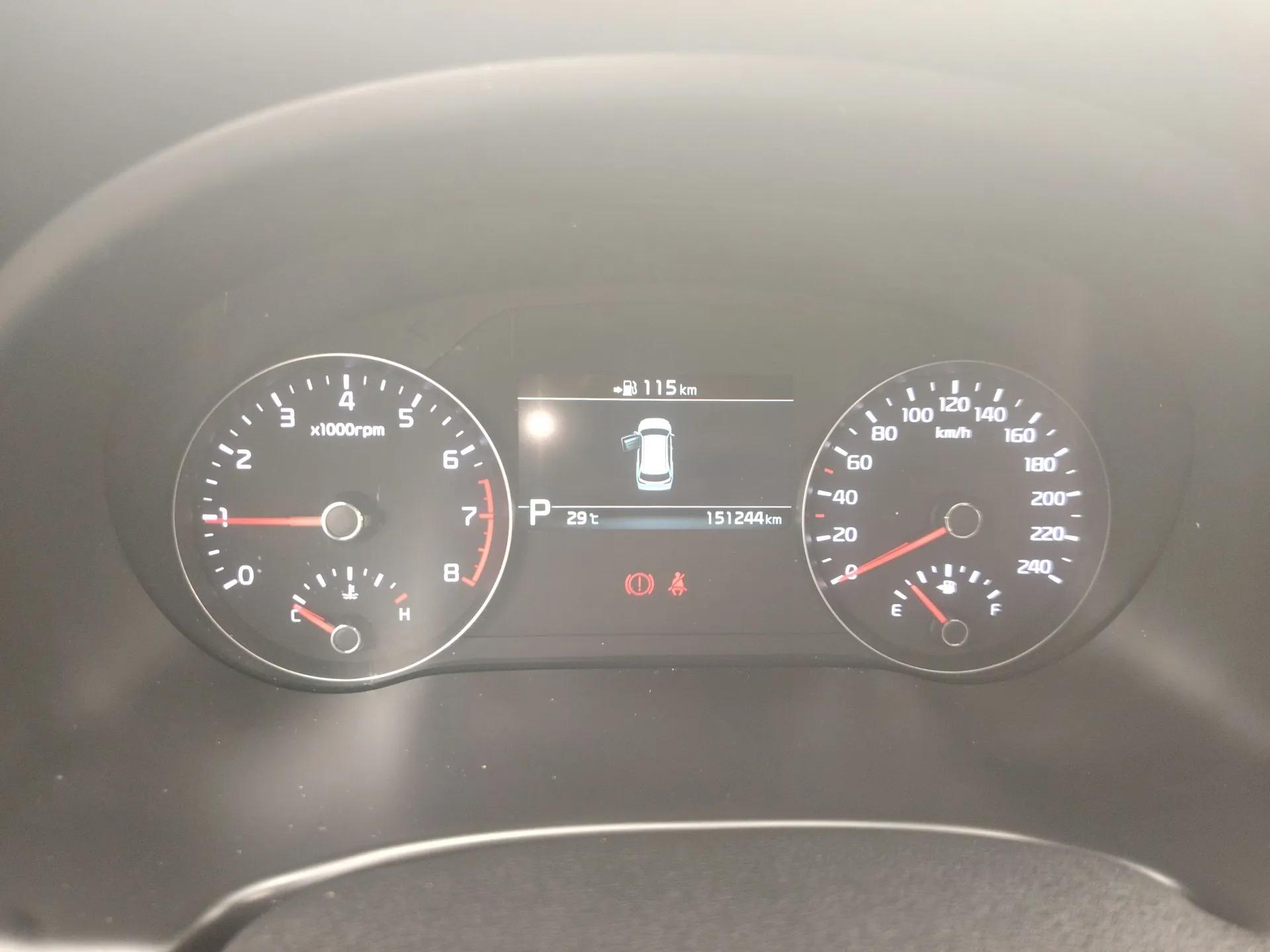 Kia KX7 2017 2.0T Automatic Two-Wheel Drive GLS 7-Seater — миниатюра 15