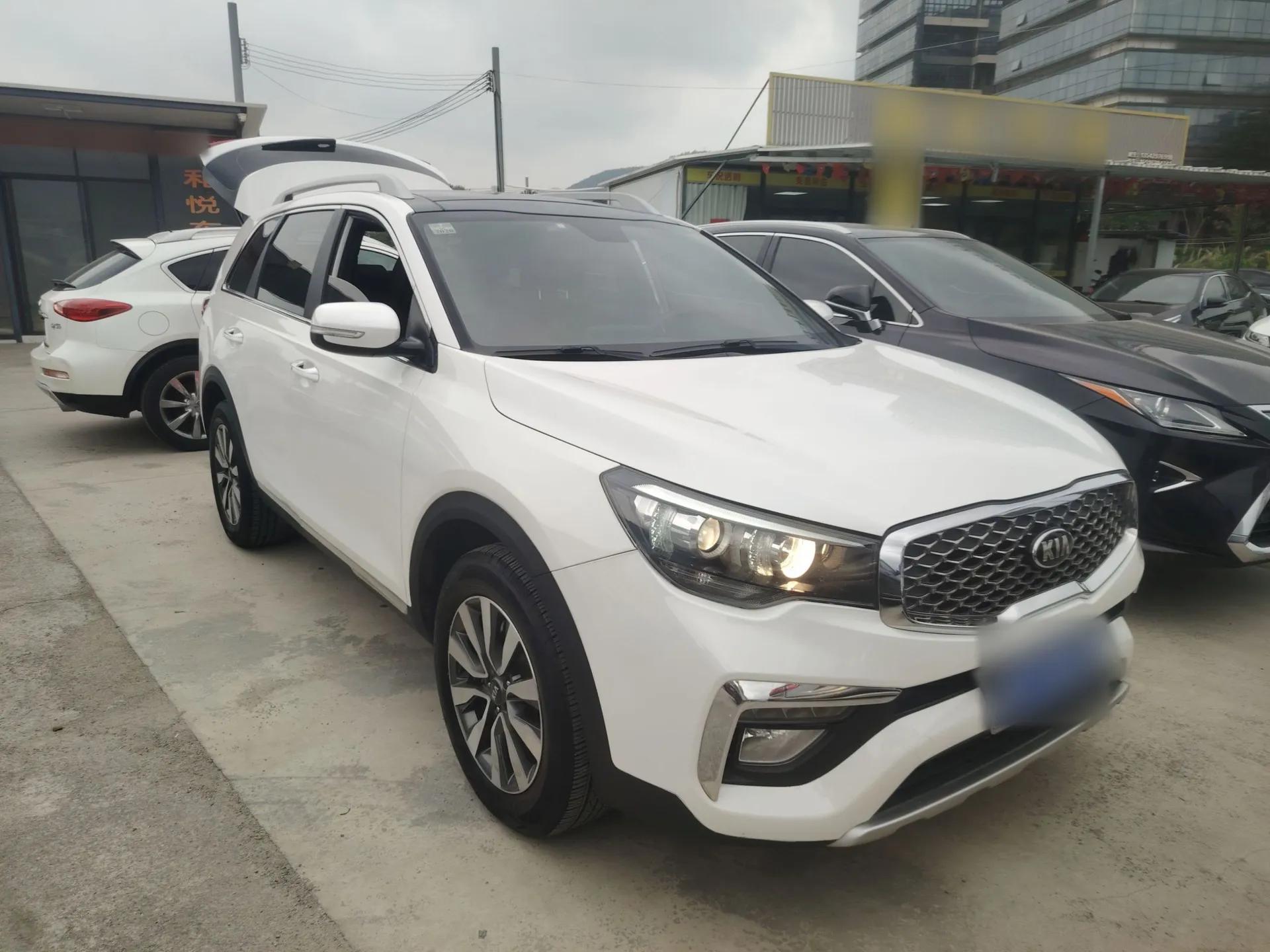 Kia KX7 2017 2.0T Automatic Two-Wheel Drive GLS 7-Seater — миниатюра 3
