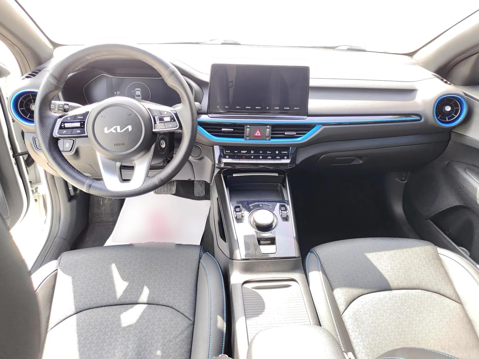 Kia K3 New Energy 2021 EV Comfort Edition 410km — миниатюра 13