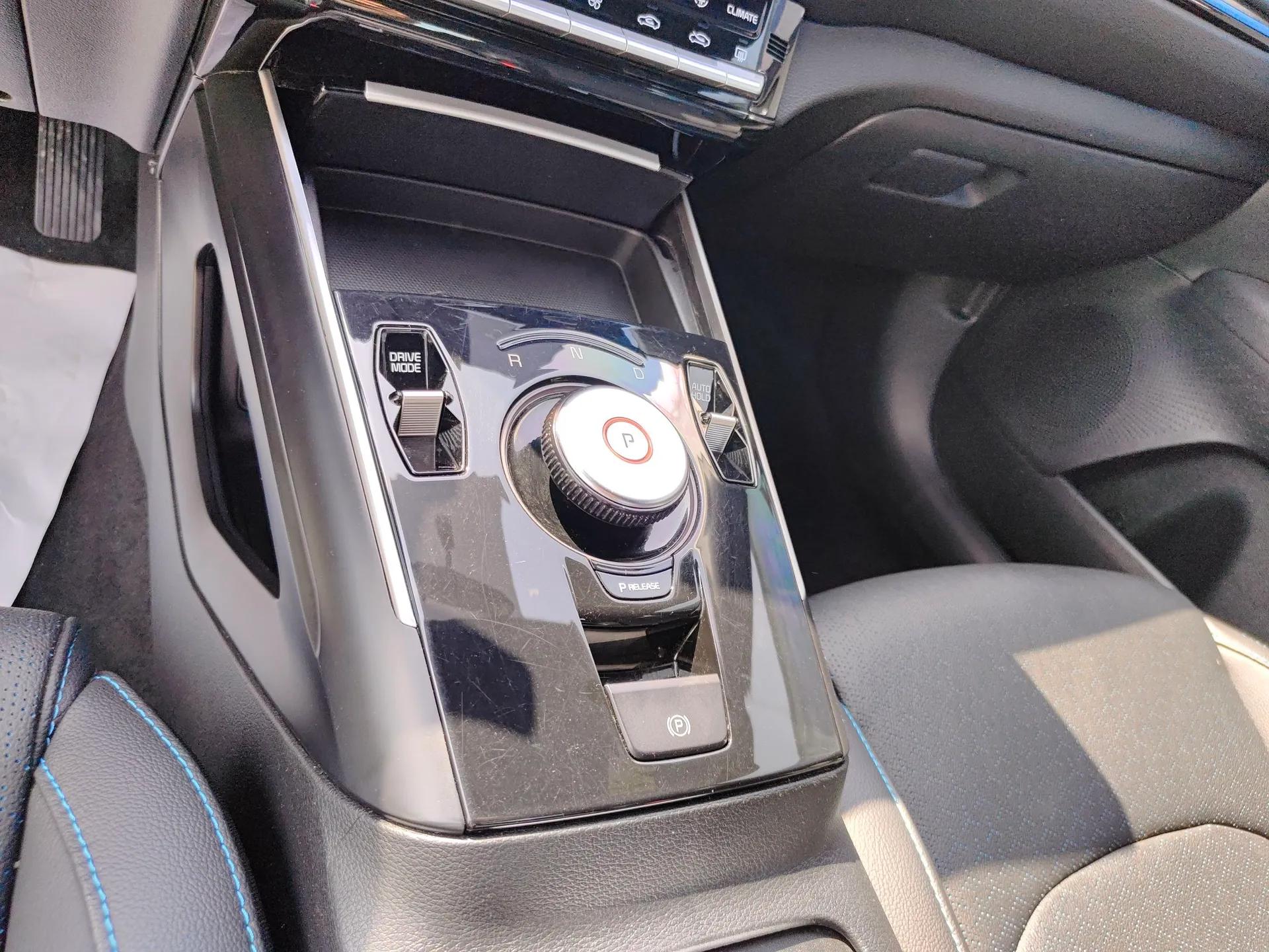 Kia K3 New Energy 2021 EV Comfort Edition 410km — миниатюра 17