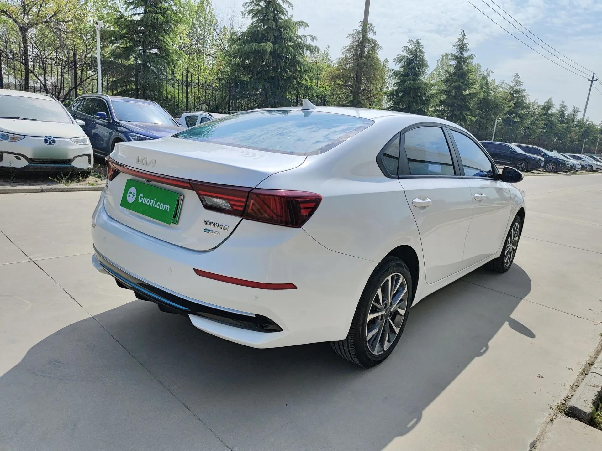 Kia K3 New Energy 2021 EV Comfort Edition 410km — миниатюра 6