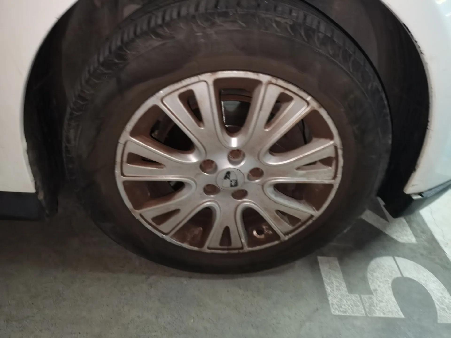 Roewe 550 2012 550D 1.8T Automatic Prestige Edition — миниатюра 8