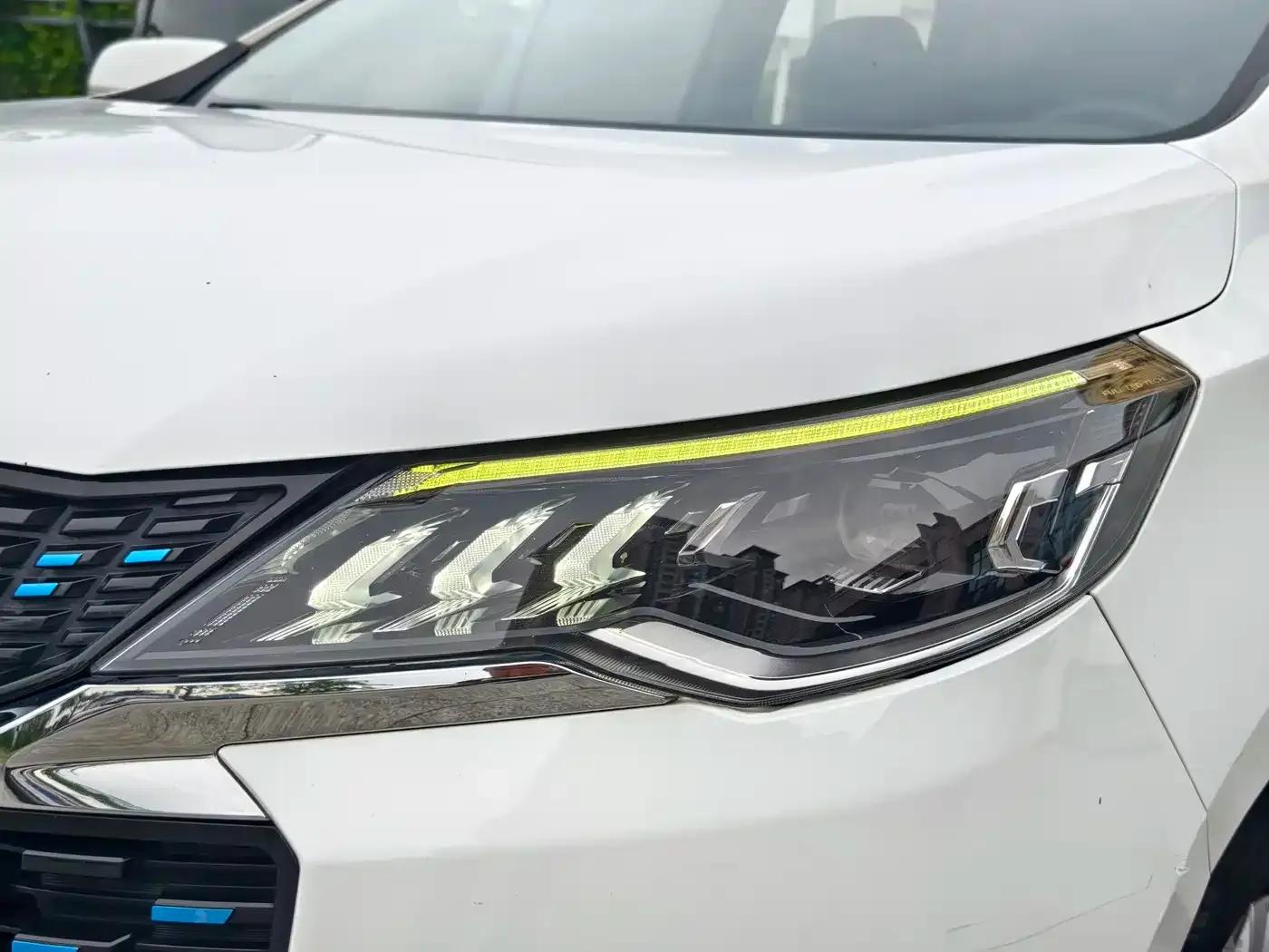 SAIC MAXUS EUNIQ 5 2020 1.3T PLUG IN Premium Edition — миниатюра 16