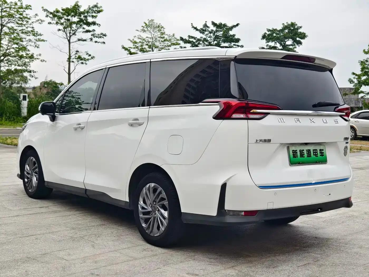 SAIC MAXUS EUNIQ 5 2020 1.3T PLUG IN Premium Edition — миниатюра 5