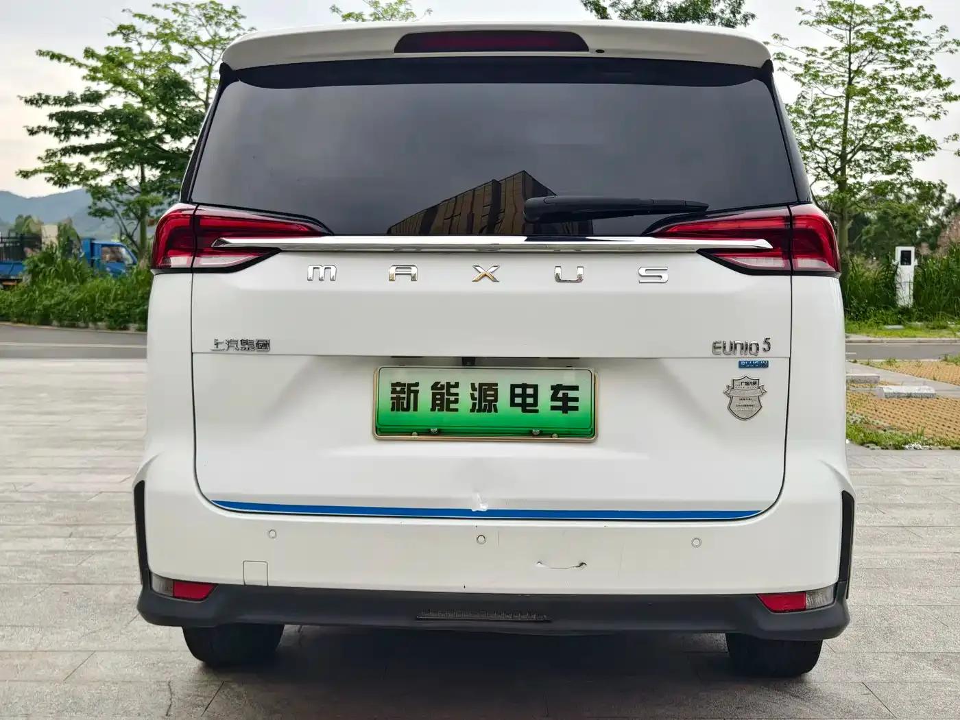 SAIC MAXUS EUNIQ 5 2020 1.3T PLUG IN Premium Edition — миниатюра 6