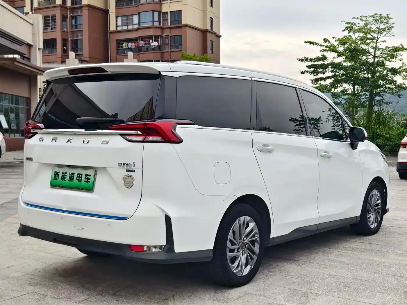 SAIC MAXUS EUNIQ 5 2020 1.3T PLUG IN Premium Edition — миниатюра 7