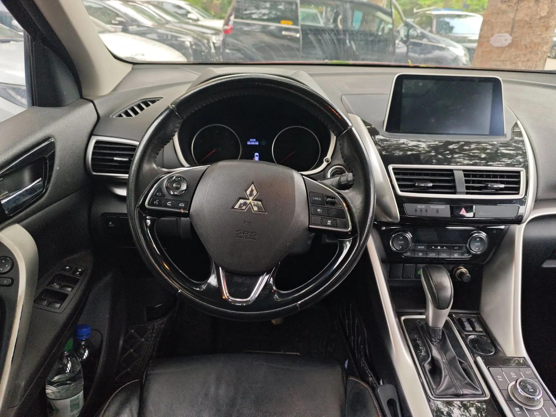 Mitsubishi Eclipse Cross 2019 1.5T CVT Two-Wheel Drive Belief Edition China VI Standard — миниатюра 11