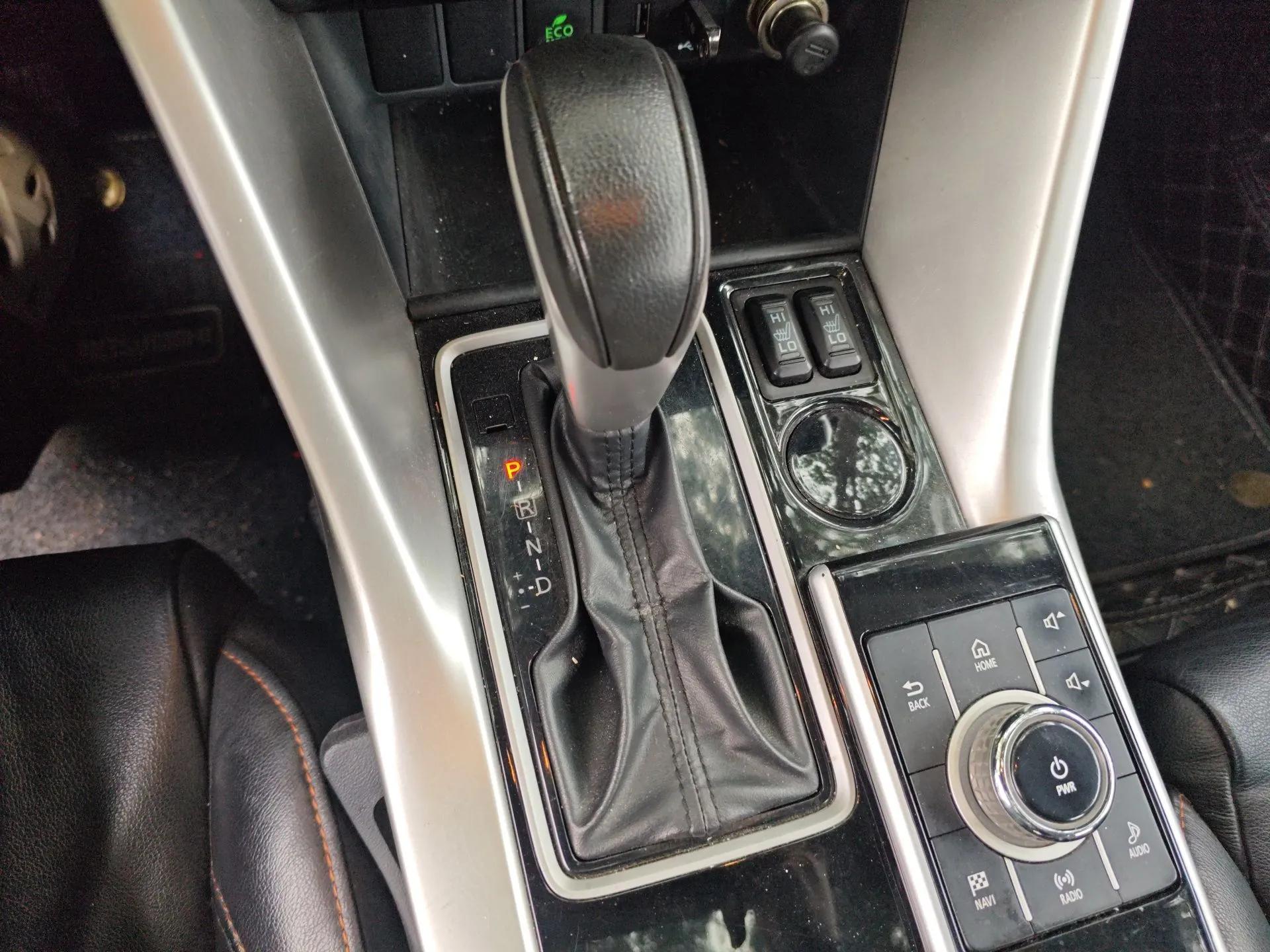 Mitsubishi Eclipse Cross 2019 1.5T CVT Two-Wheel Drive Belief Edition China VI Standard — миниатюра 15