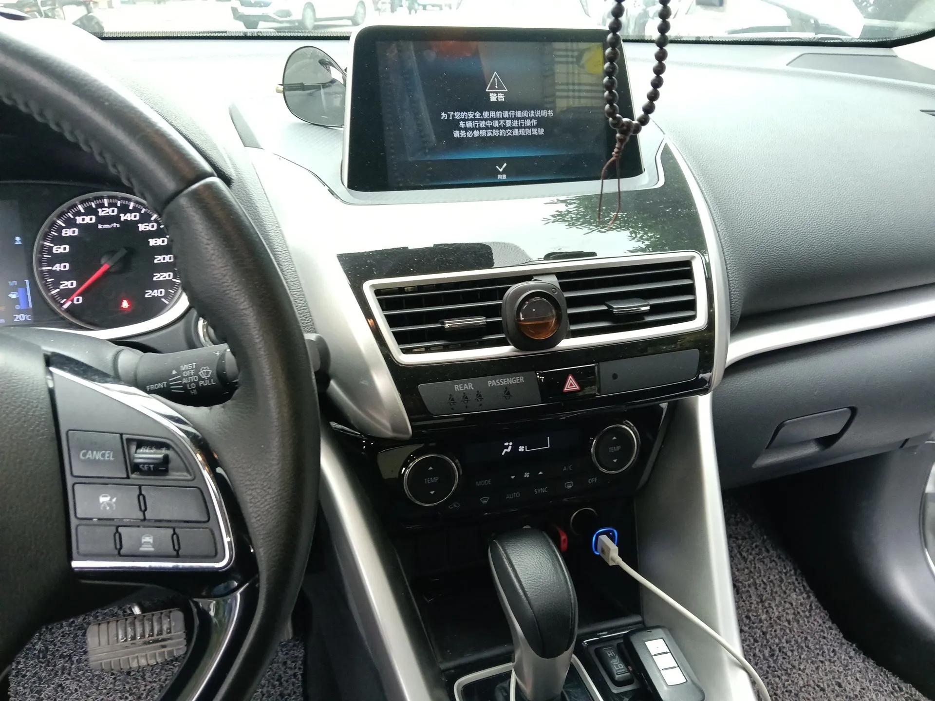 Mitsubishi Eclipse Cross 2019 1.5T CVT Two-Wheel Drive Belief Edition China VI Standard — миниатюра 10
