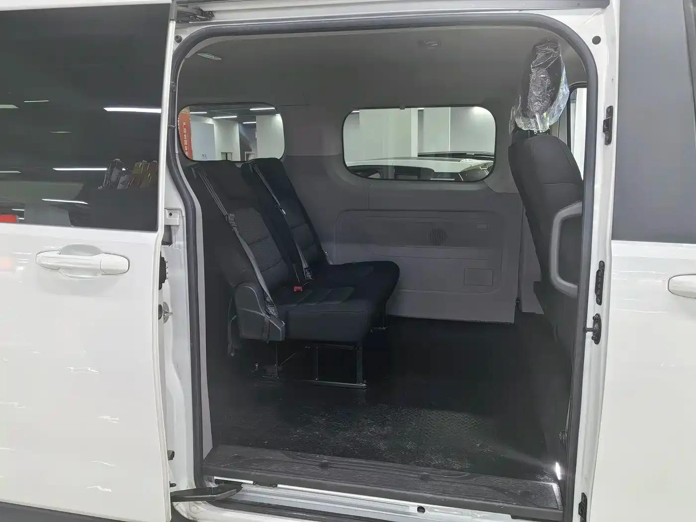 Xintu V70 2023 2.0T Elite Edition Manual Short Wheelbase Low Roof 5/6 Seats (125Ps) — миниатюра 15