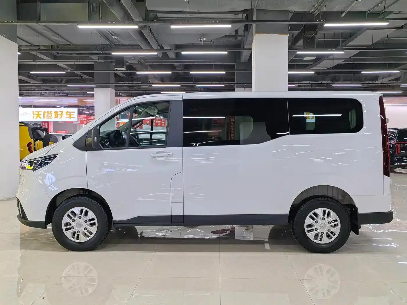 Xintu V70 2023 2.0T Elite Edition Manual Short Wheelbase Low Roof 5/6 Seats (125Ps) — миниатюра 4