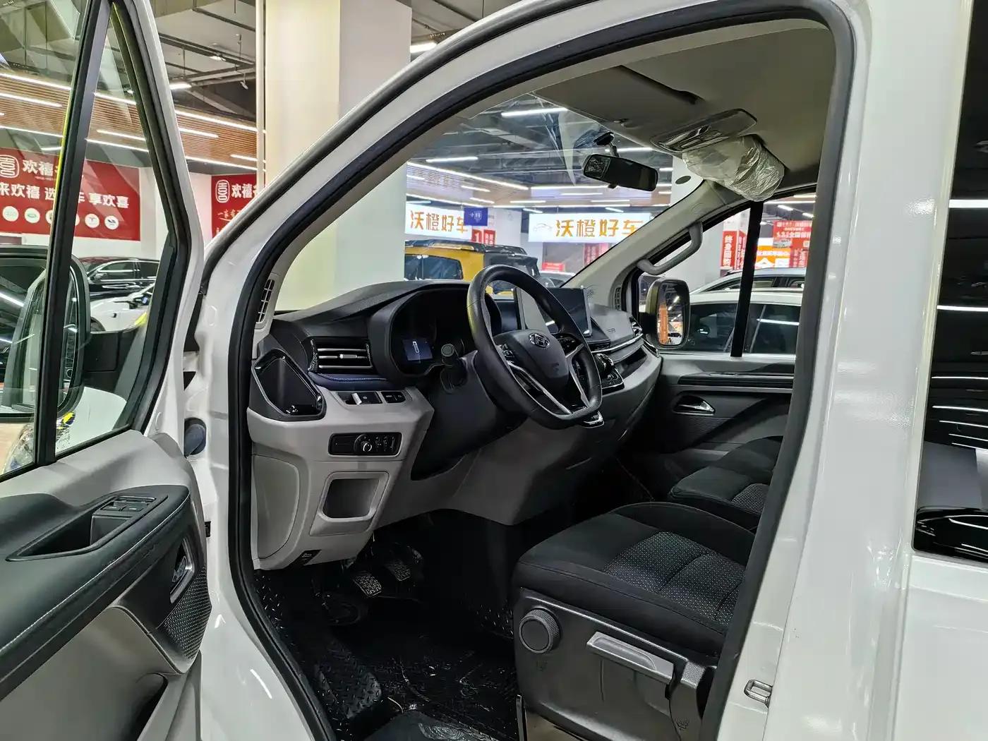 Xintu V70 2023 2.0T Elite Edition Manual Short Wheelbase Low Roof 5/6 Seats (125Ps) — миниатюра 9