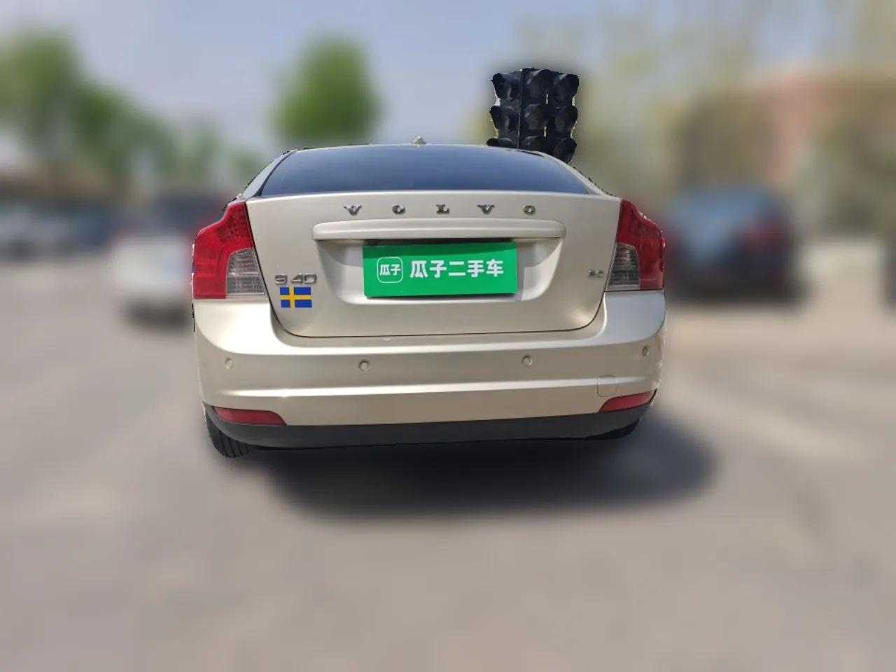 Volvo S40 2011 2.0L Automatic Zhiya Edition — миниатюра 5
