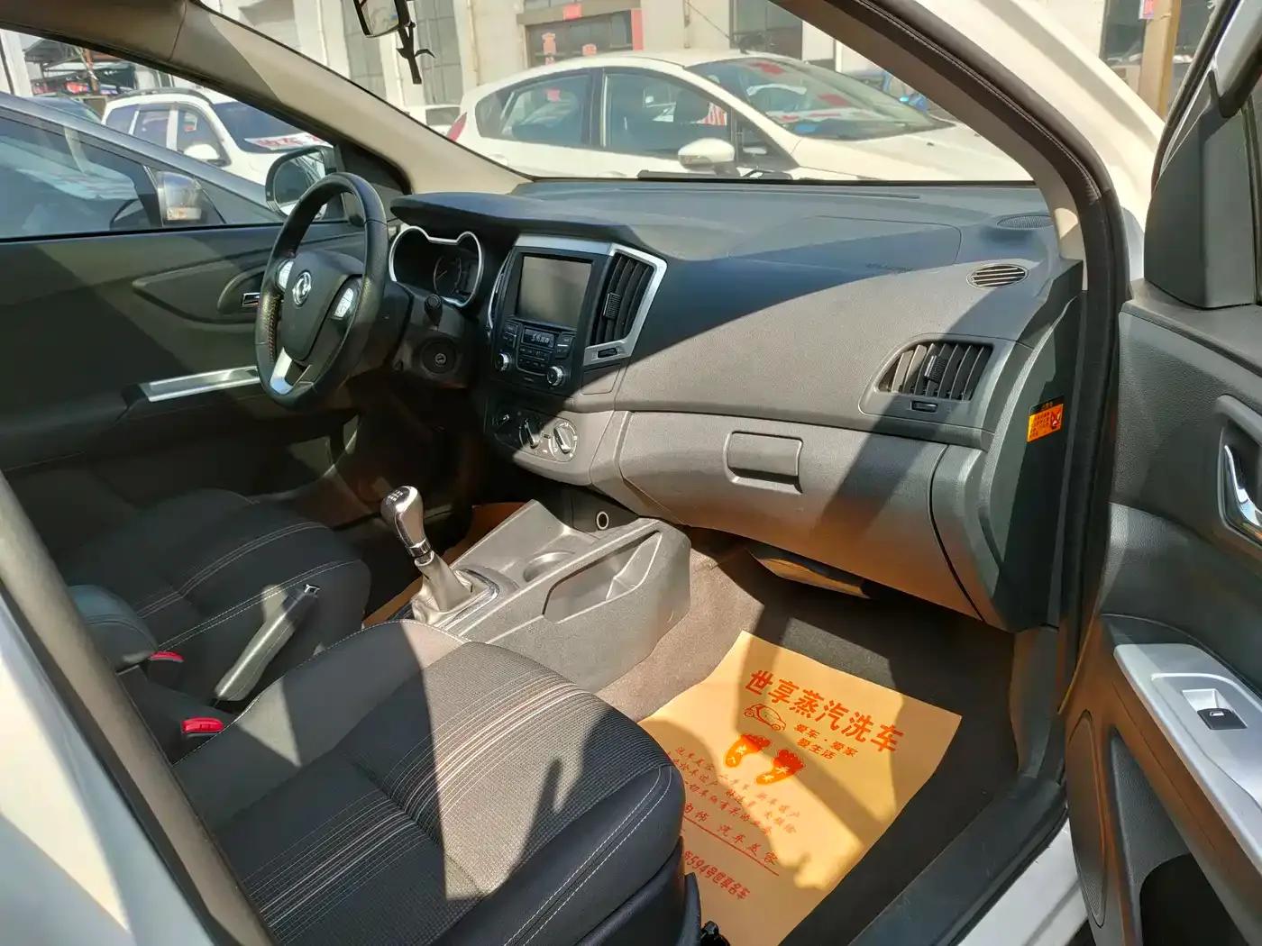 Dongfeng Fengshen AX3 2017 Leading Edition 1.5L Manual Sporty Model — миниатюра 11