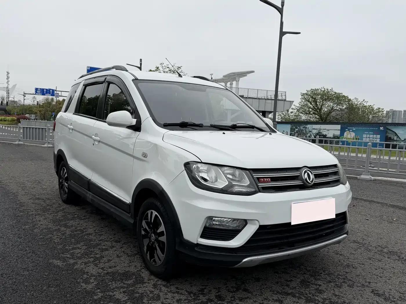 Fengguang 370 2017 Model 1.5L CVT Fashion 7-Seater — миниатюра 1