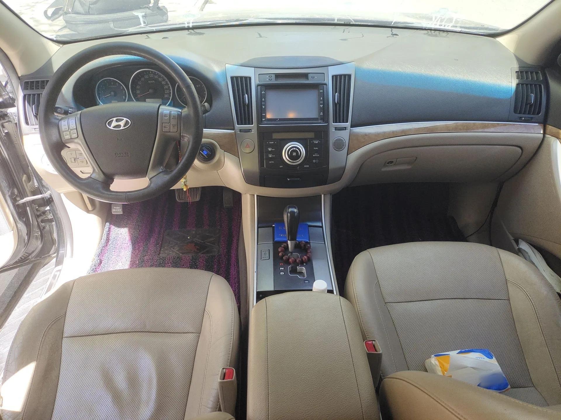 Hyundai Veracruz 2012 3.8L Comfort Edition — миниатюра 10