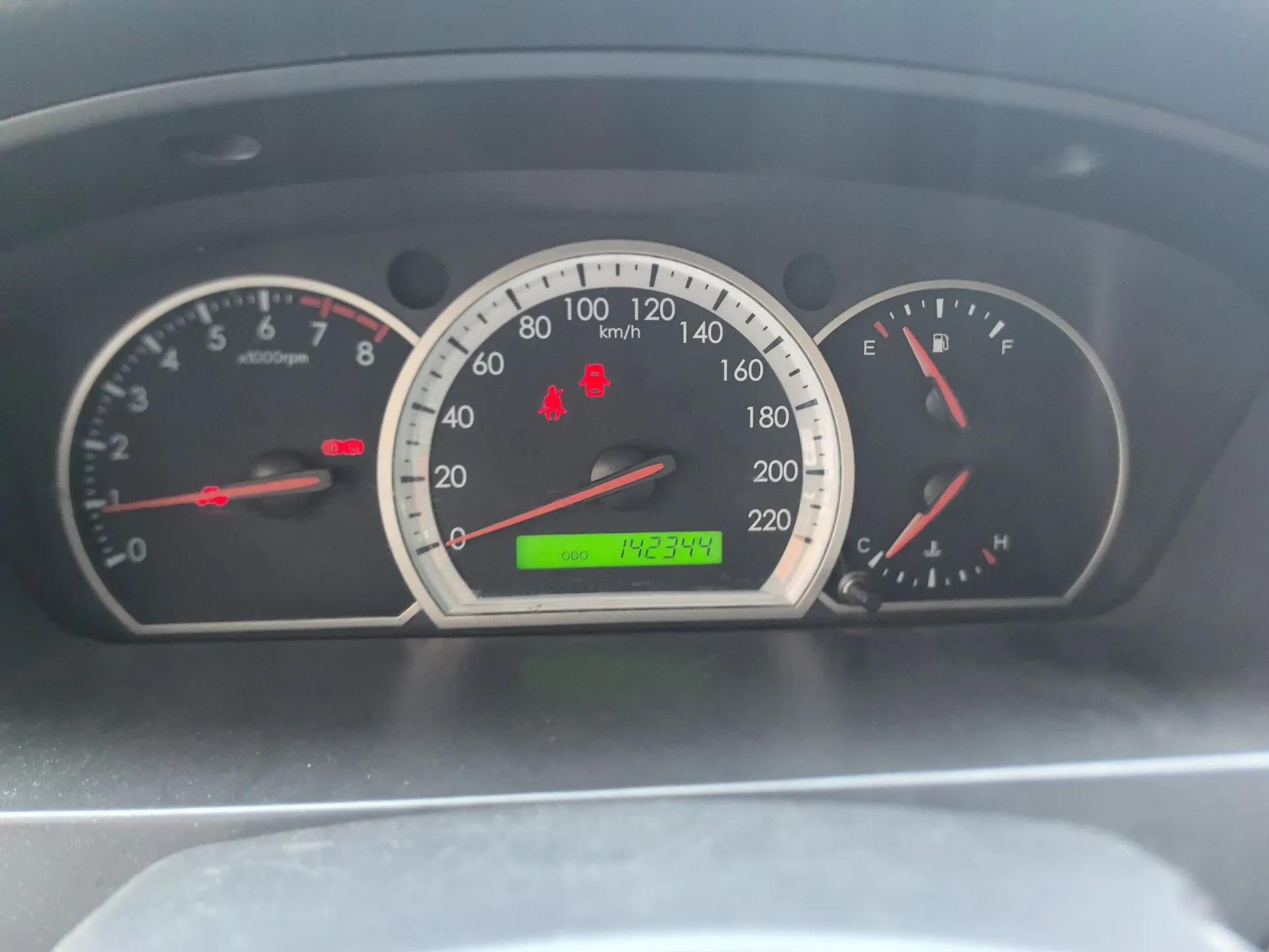 Chevrolet Epica 2010 1.8 Luxury Edition MT — миниатюра 12