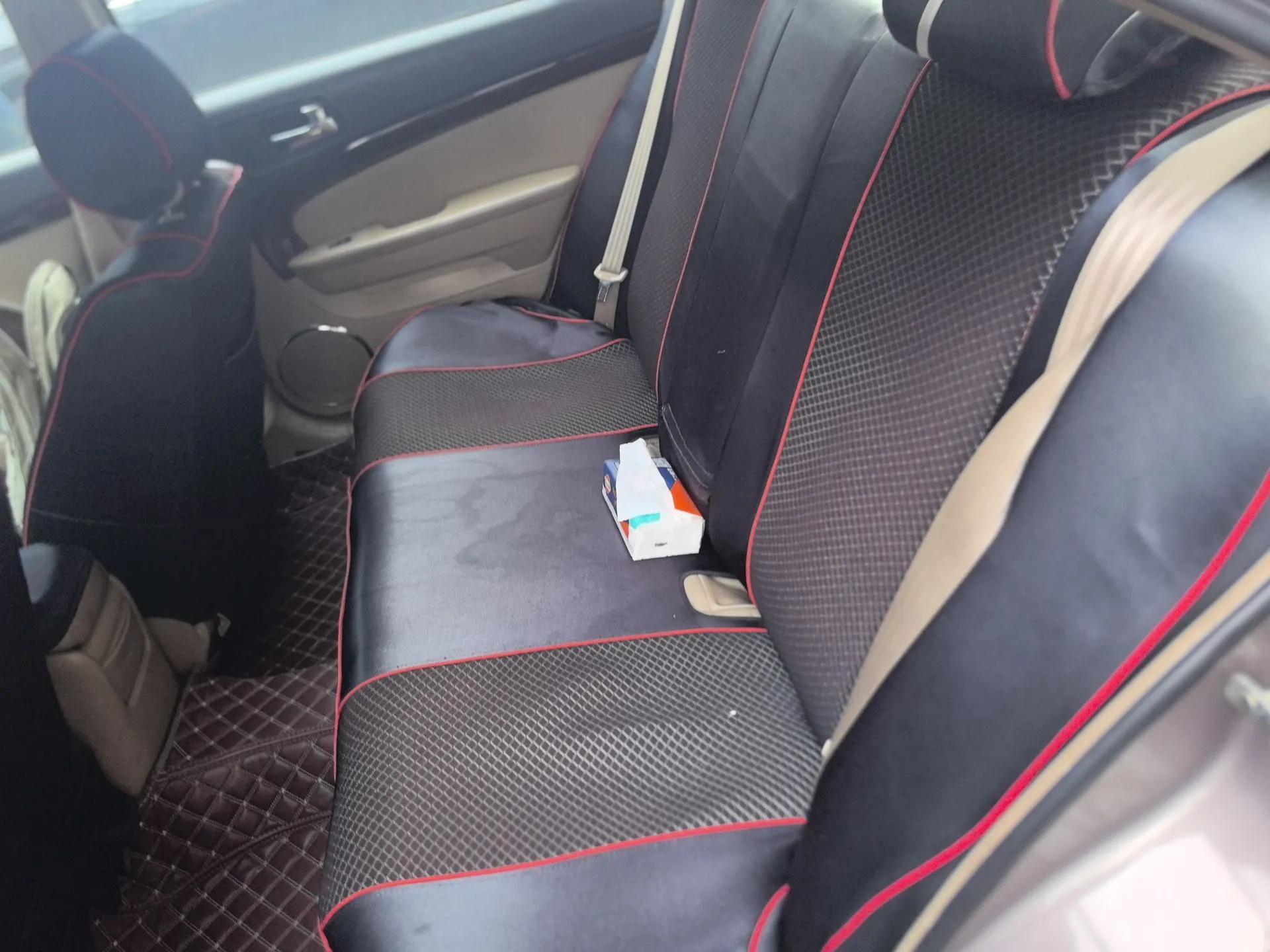 Chevrolet Epica 2010 1.8 Luxury Edition MT — миниатюра 18