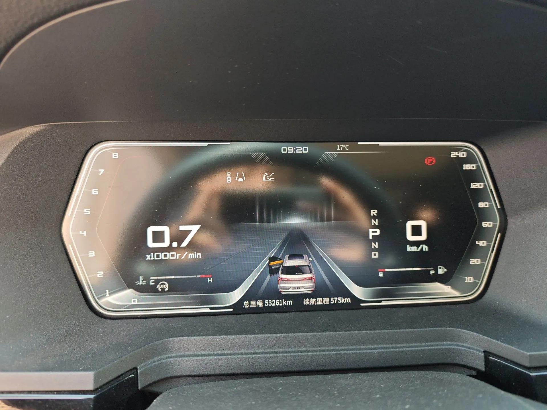 Venucia Star 2020 260T Automatic 48V Mild Hybrid Turbocharged Star Edition — миниатюра 13