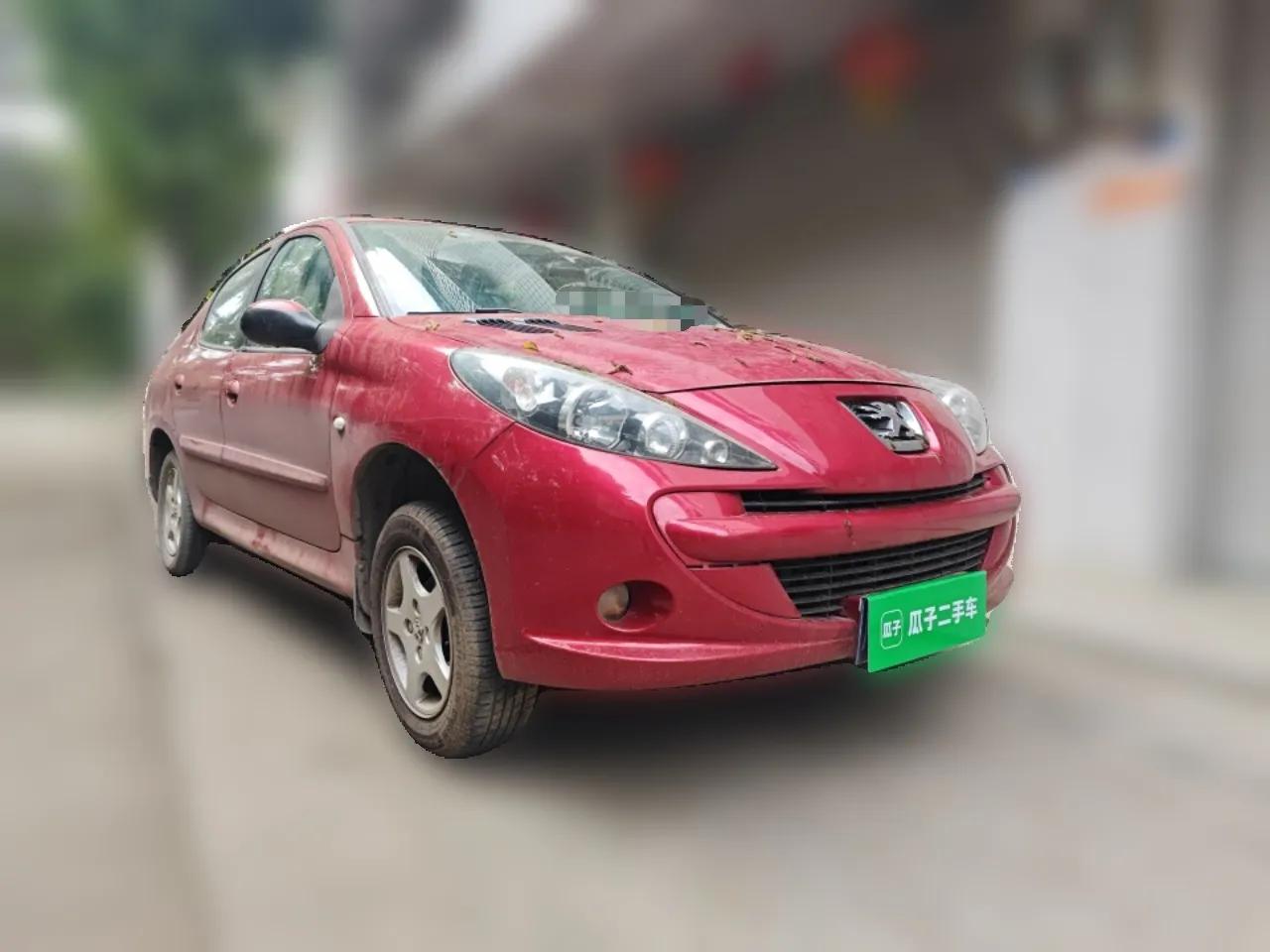 Peugeot 207 2011 Sedan 1.4L Manual Yule Edition — миниатюра 3