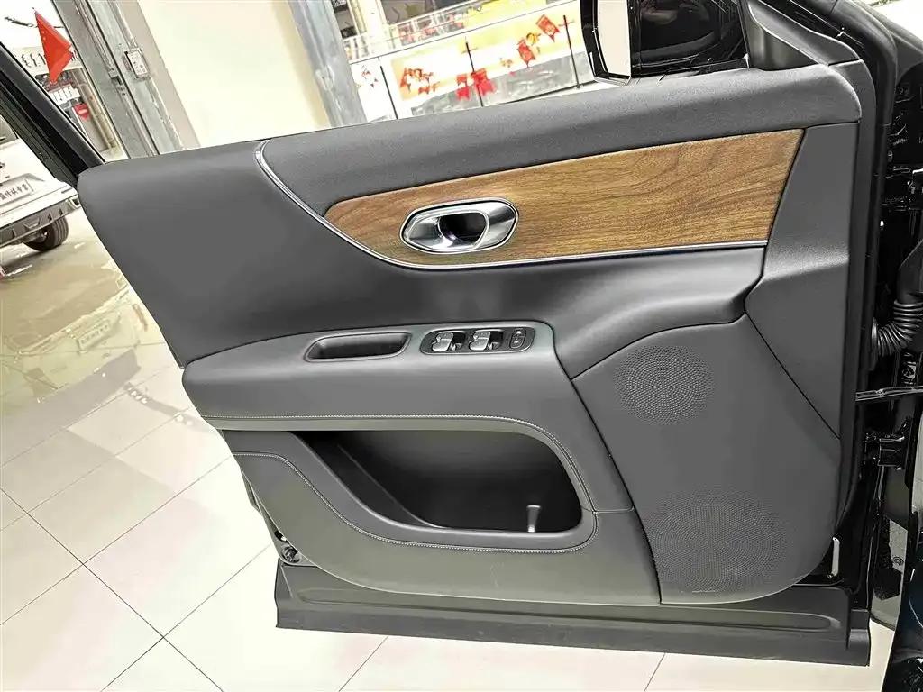Trumpchi S9 2025 Qiankun Max 5-seater — миниатюра 25