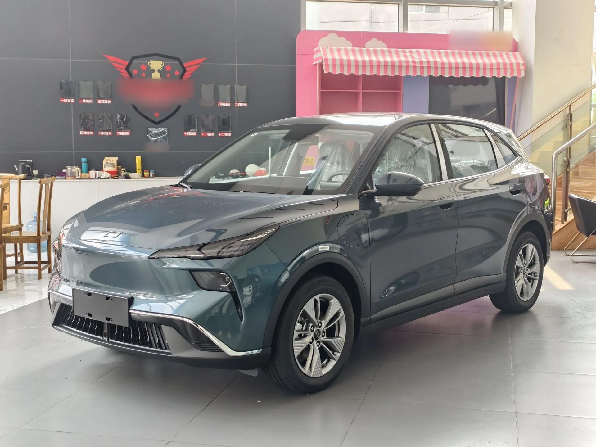 Bestune Yueyi 03 2025 565km Enjoy Edition — миниатюра 1